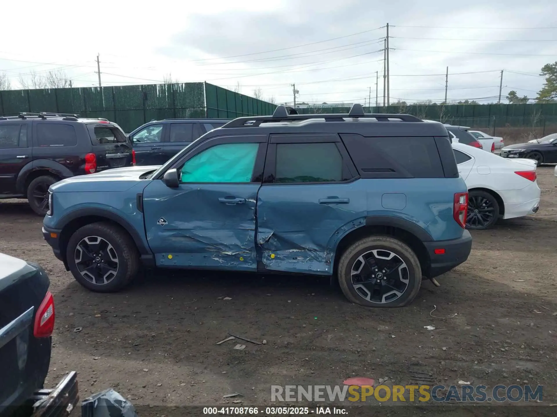 14 fotografías del automóvil dañado 3FMCR9C6XNRD72228 FORD BRONCO SPORT 2022