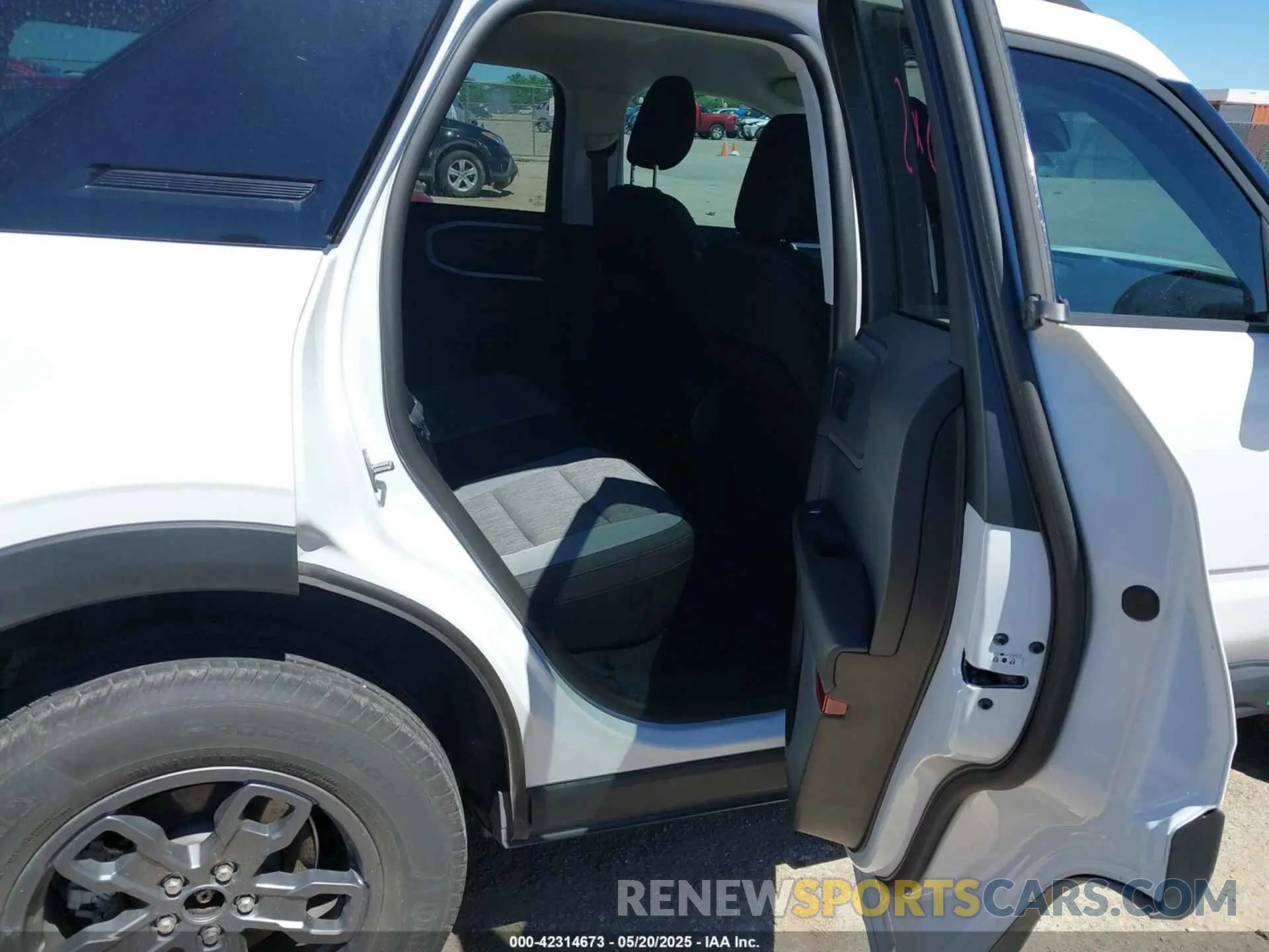 8 fotografías del automóvil dañado 3FMCR9B65PRE10890 FORD BRONCO SPORT 2023