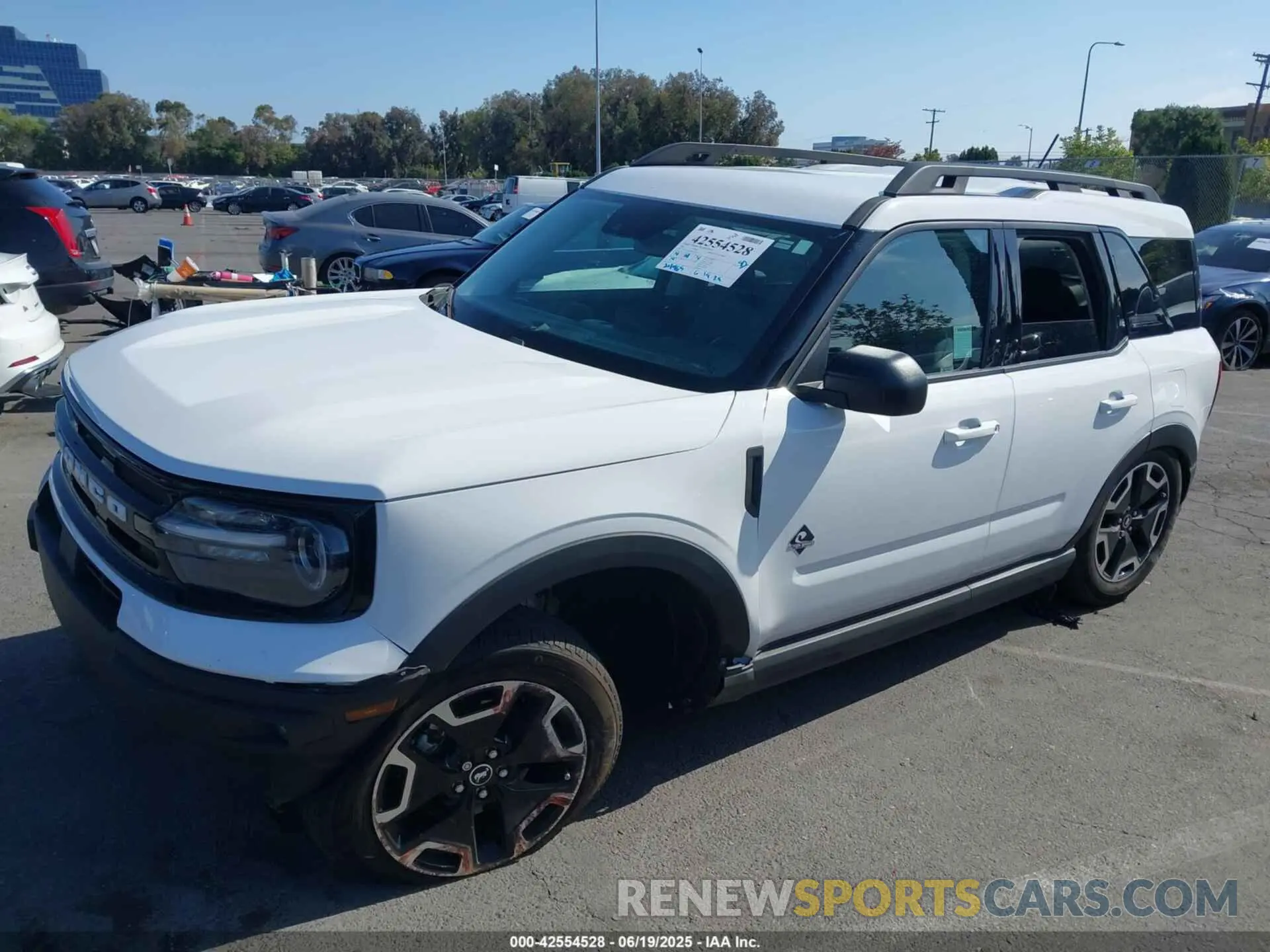 2 fotografías del automóvil dañado 3FMCR9C62PRE06777 FORD BRONCO SPORT 2023
