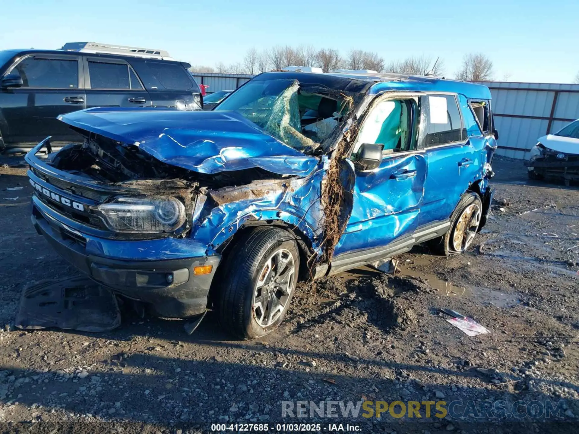 2 fotografías del automóvil dañado 3FMCR9C64PRD66766 FORD BRONCO SPORT 2023