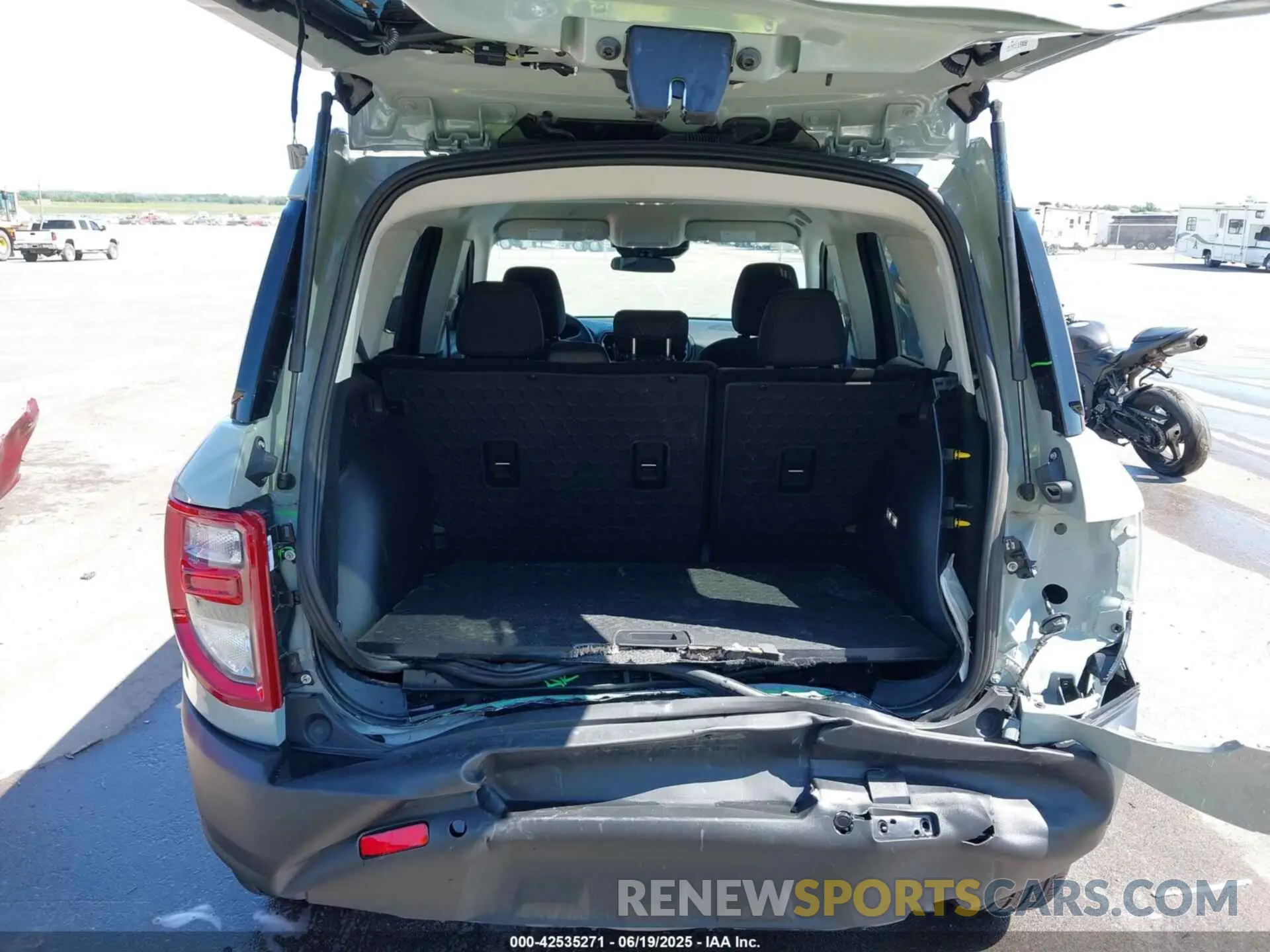 18 fotografías del automóvil dañado 3FMCR9B63RRF47586 FORD BRONCO SPORT 2024