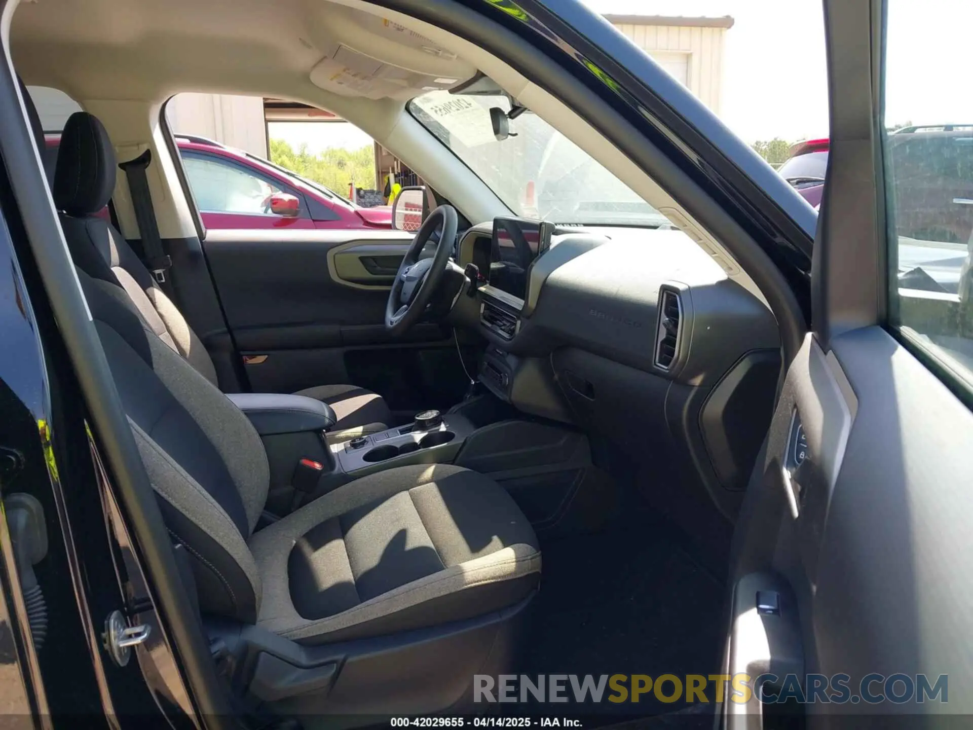 5 fotografías del automóvil dañado 3FMCR9BN9SRE08866 FORD BRONCO SPORT 2025