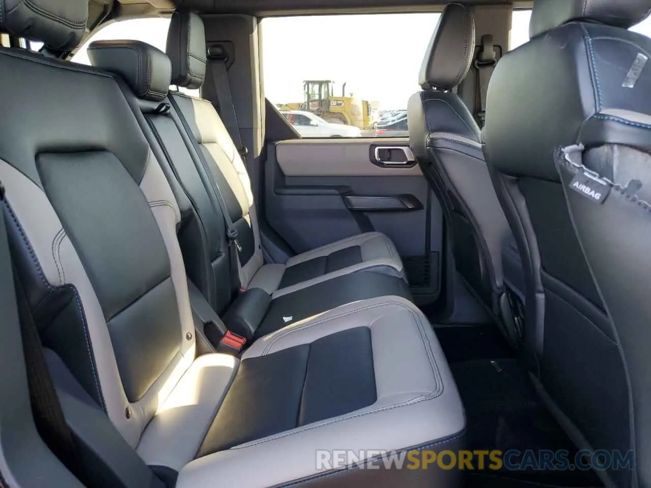 11 fotografías del automóvil dañado 1FMEE2BP3RLB31198 FORD BRONCO WIL 2024