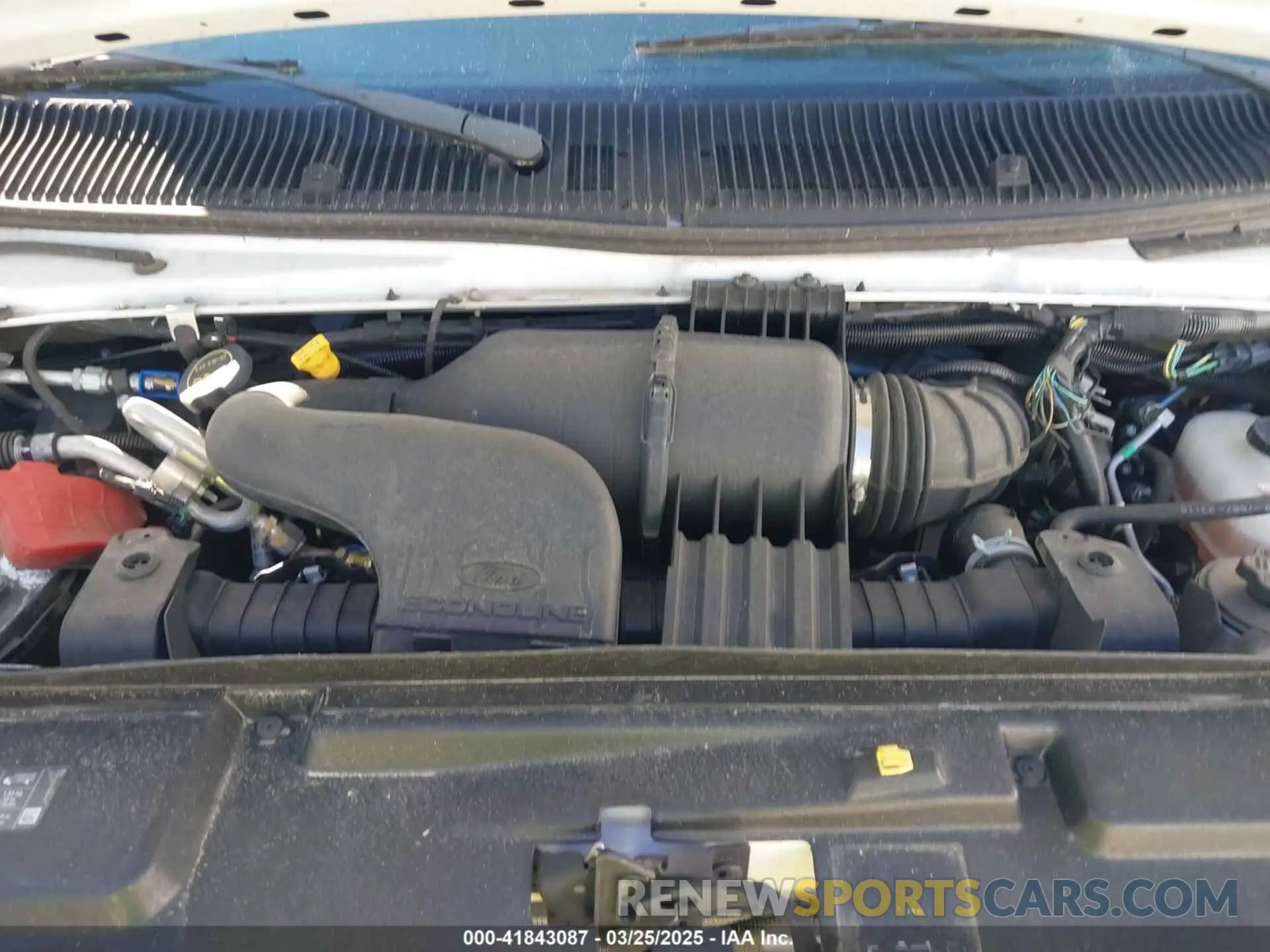 9 fotografías del automóvil dañado 1FDEE3FS4KDC21500 FORD E-350 CUTAWAY 2019