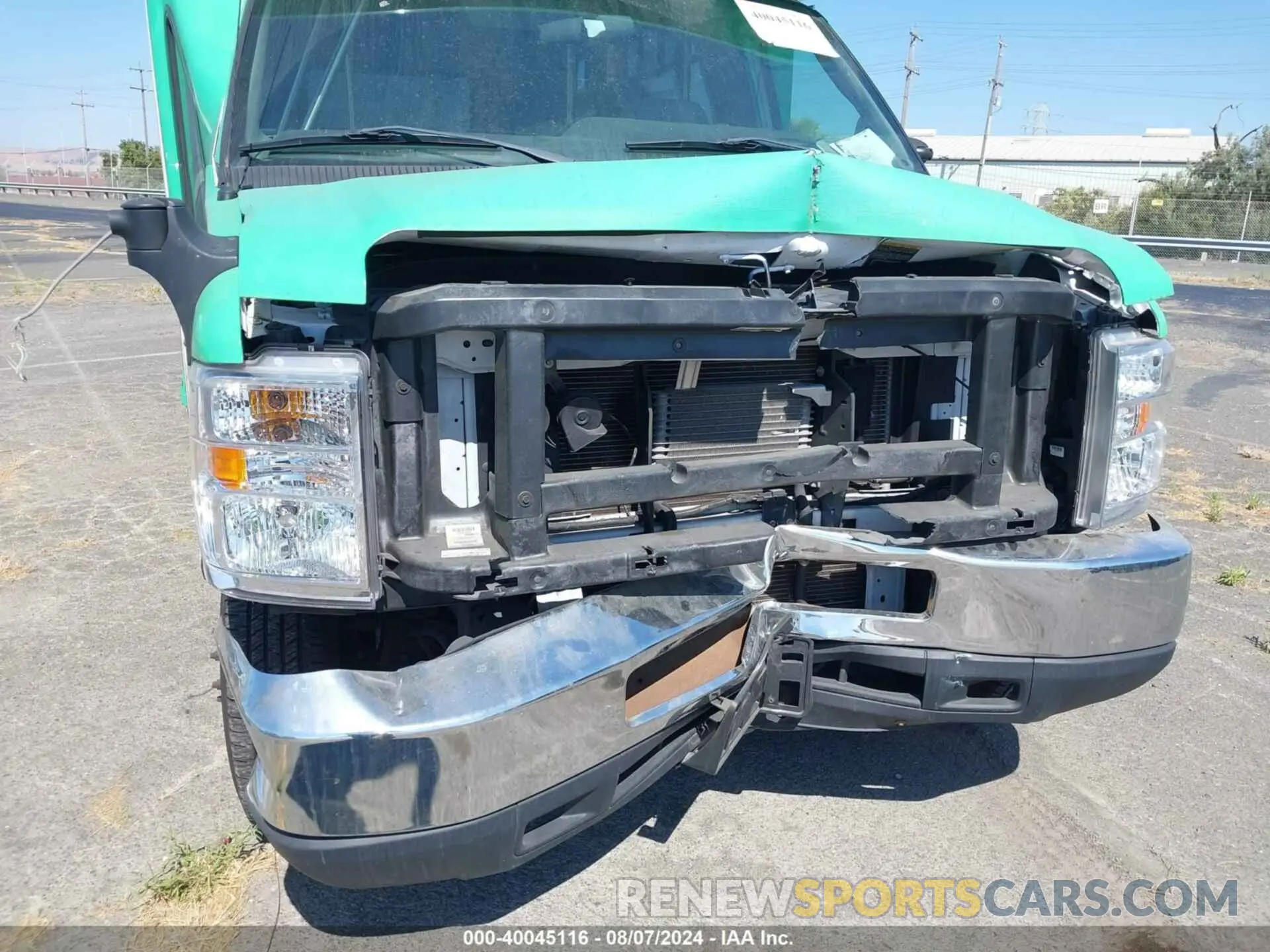 11 fotografías del automóvil dañado 1FDEE3FS6KDC17707 FORD E-350 CUTAWAY 2019