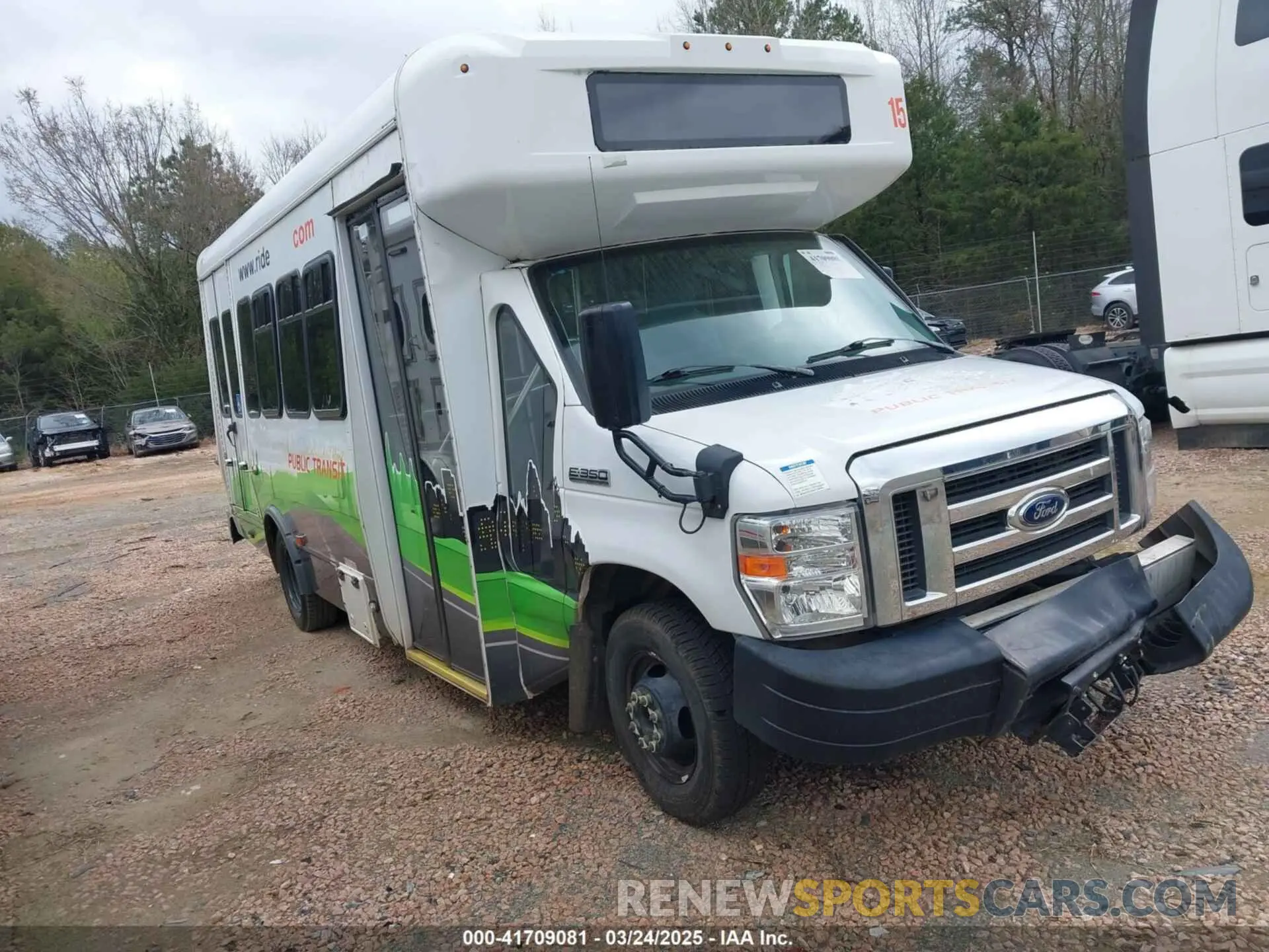 1 fotografías del automóvil dañado 1FDEE3FS7KDC59562 FORD E-350 CUTAWAY 2019