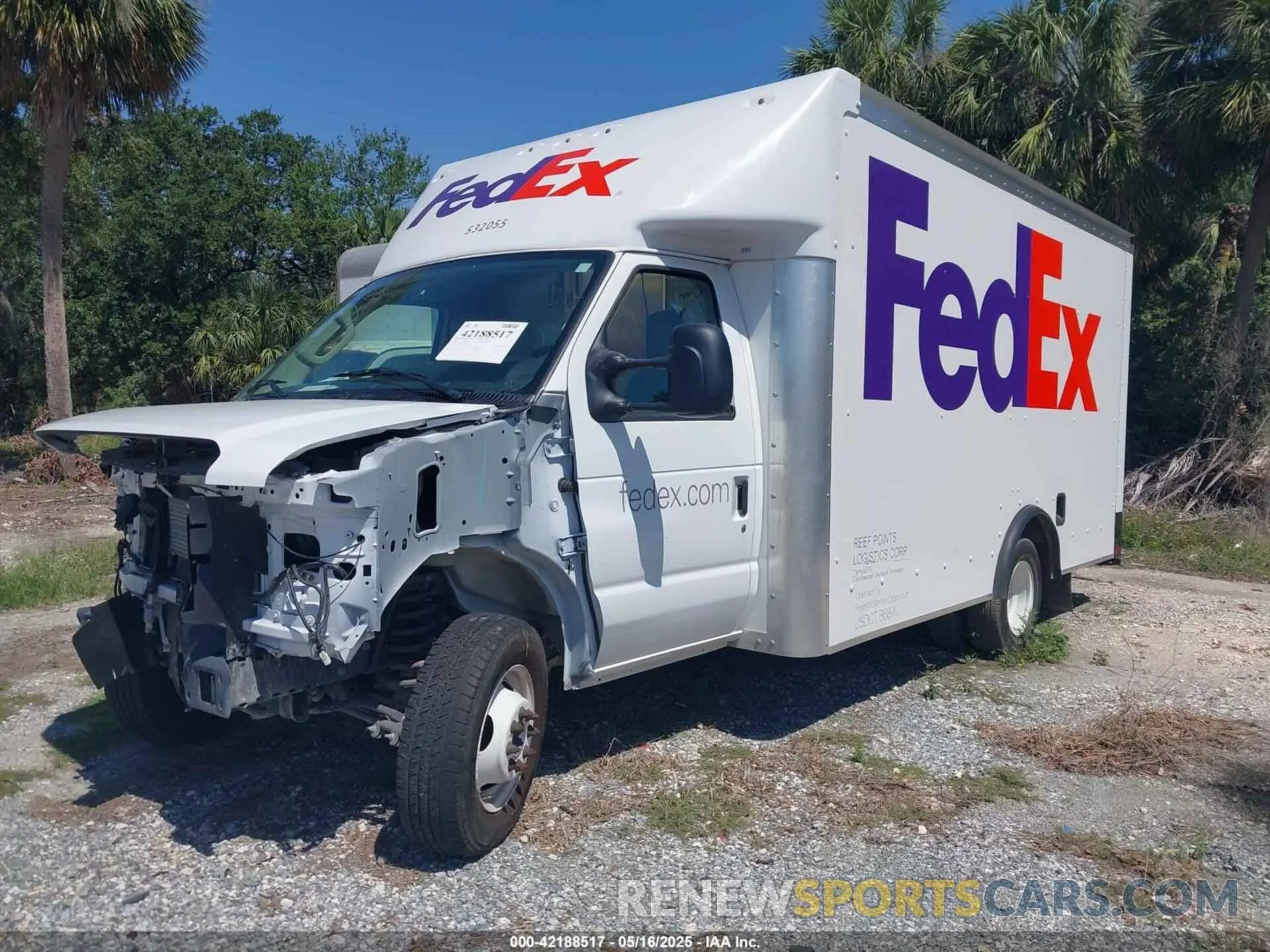 2 fotografías del automóvil dañado 1FDWE3FN1RDD45815 FORD E-350 CUTAWAY 2024