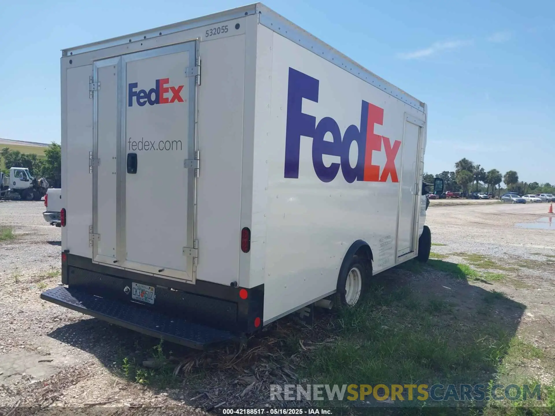 4 fotografías del automóvil dañado 1FDWE3FN1RDD45815 FORD E-350 CUTAWAY 2024