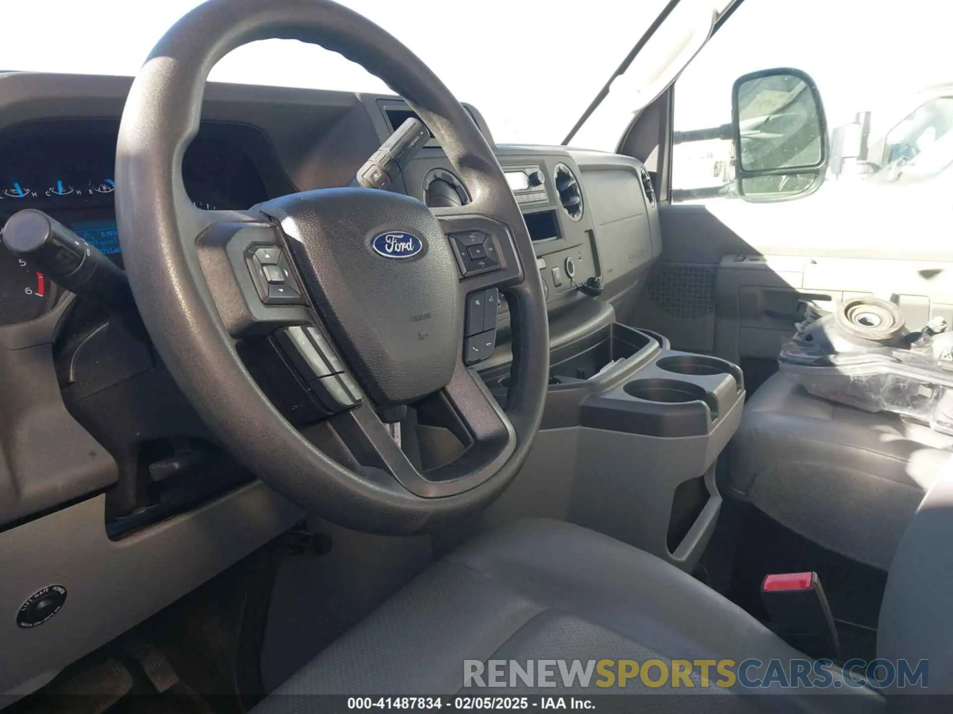 6 fotografías del automóvil dañado 1FDWE3FN6RDD14561 FORD E-350 CUTAWAY 2024