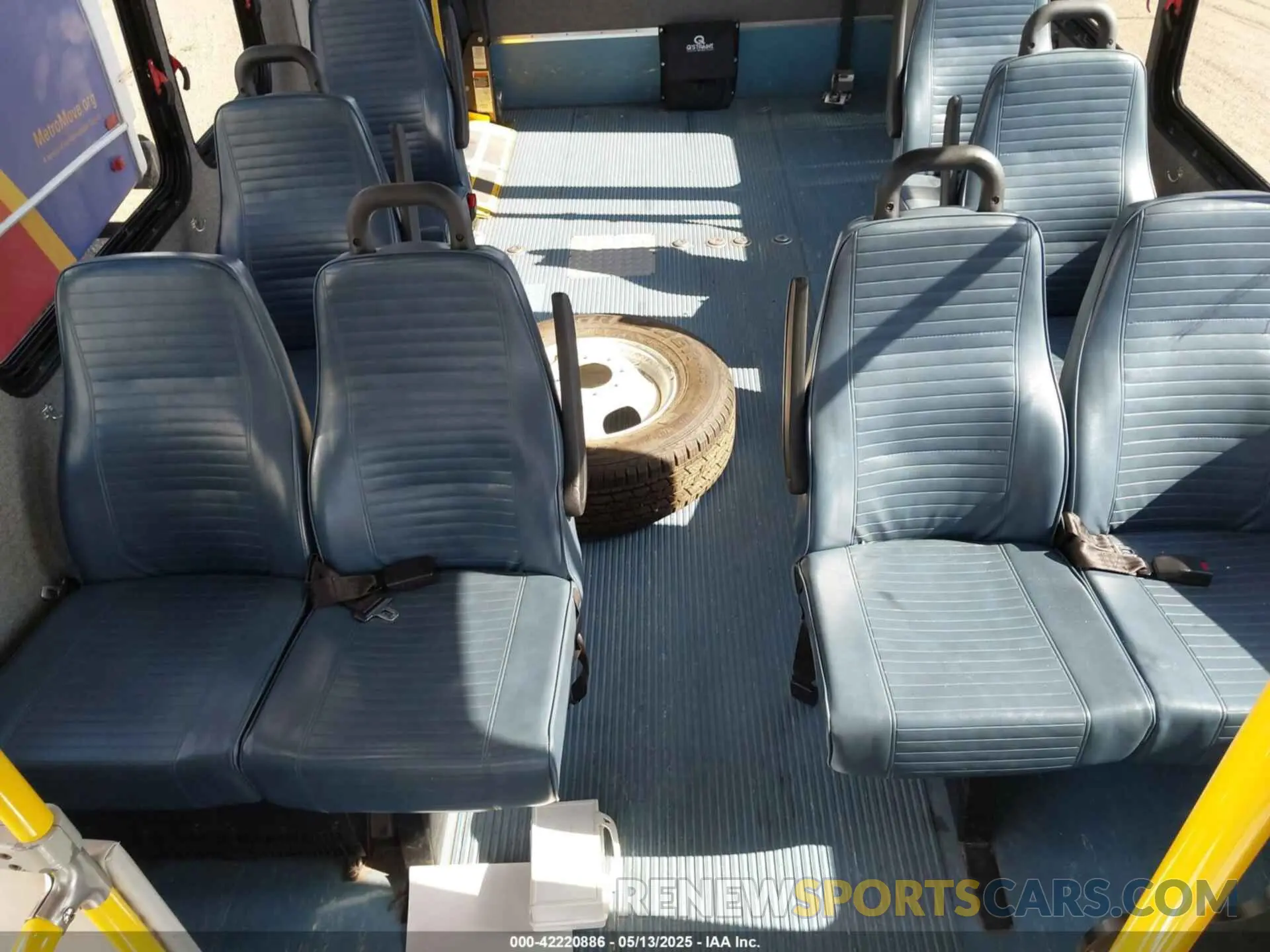 7 fotografías del automóvil dañado 1FDFE4FS0KDC56688 FORD E-450 CUTAWAY 2019