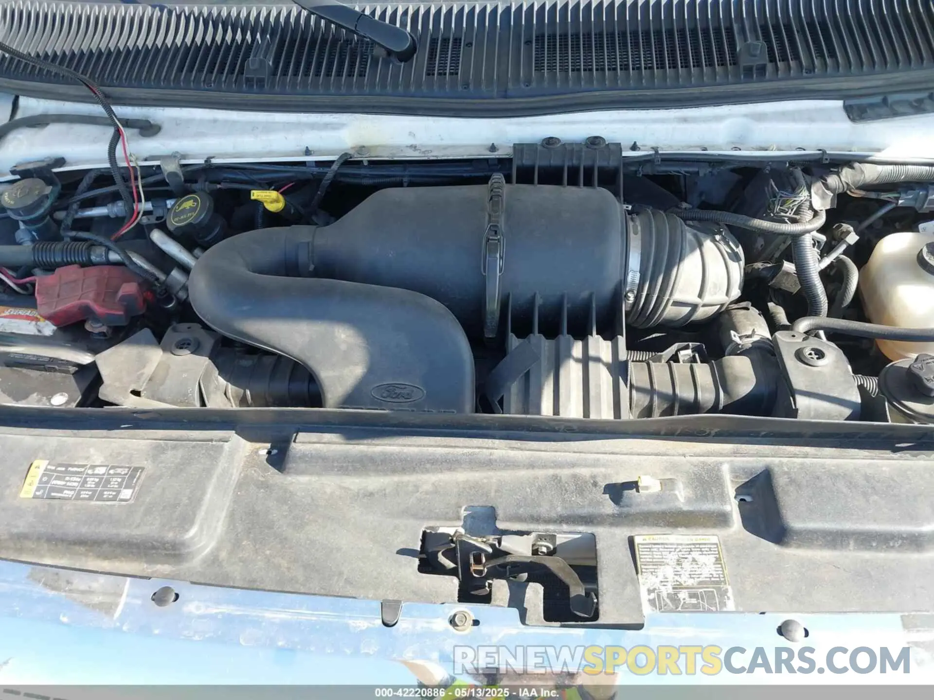 9 fotografías del automóvil dañado 1FDFE4FS0KDC56688 FORD E-450 CUTAWAY 2019