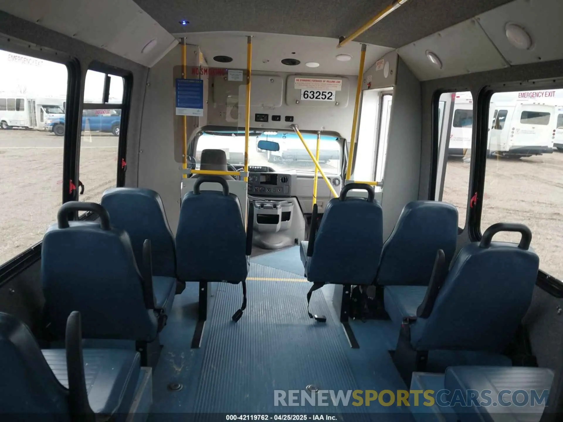 6 fotografías del automóvil dañado 1FDFE4FS1KDC60619 FORD E-450 CUTAWAY 2019
