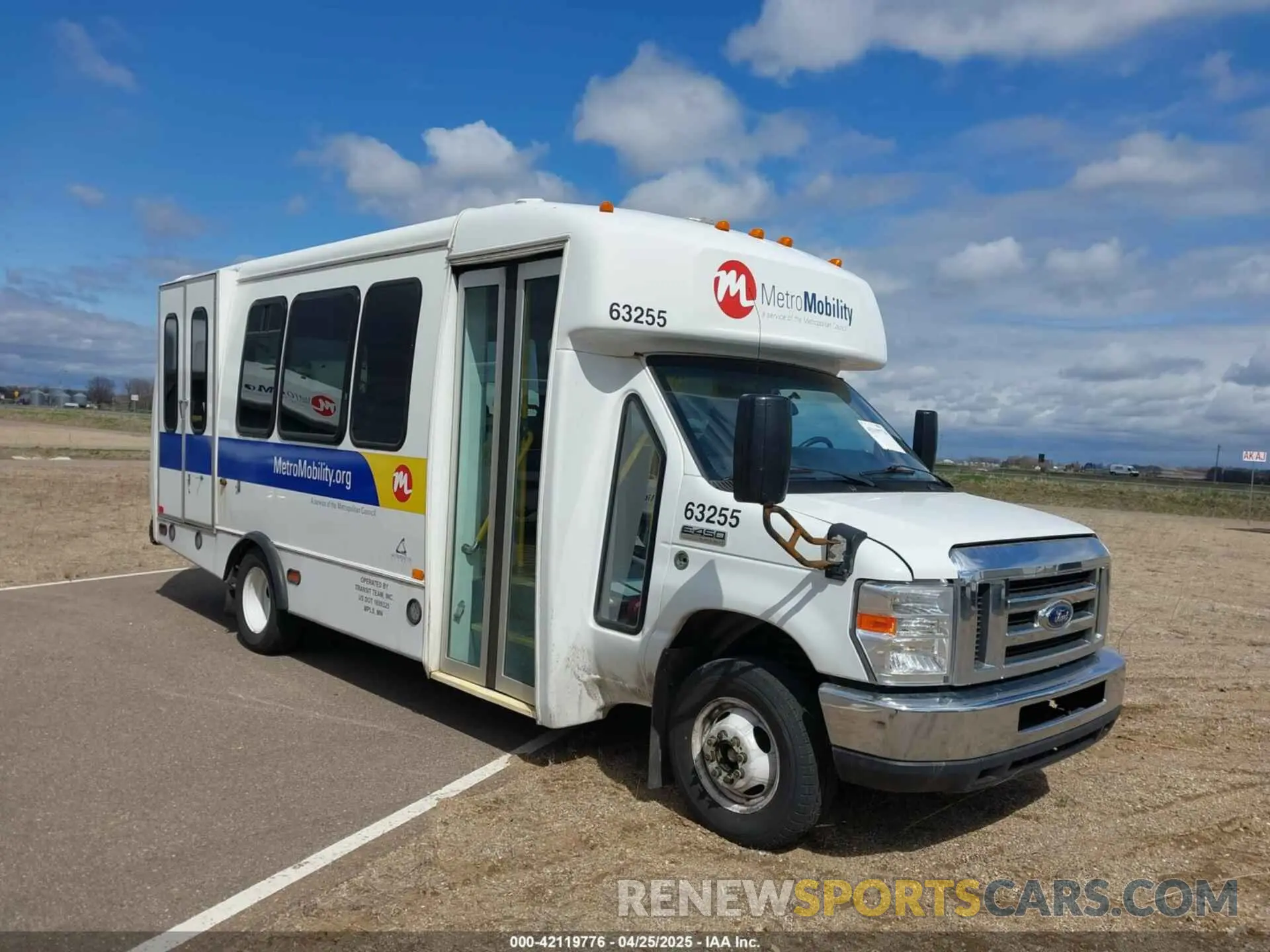 1 fotografías del automóvil dañado 1FDFE4FS3KDC60623 FORD E-450 CUTAWAY 2019