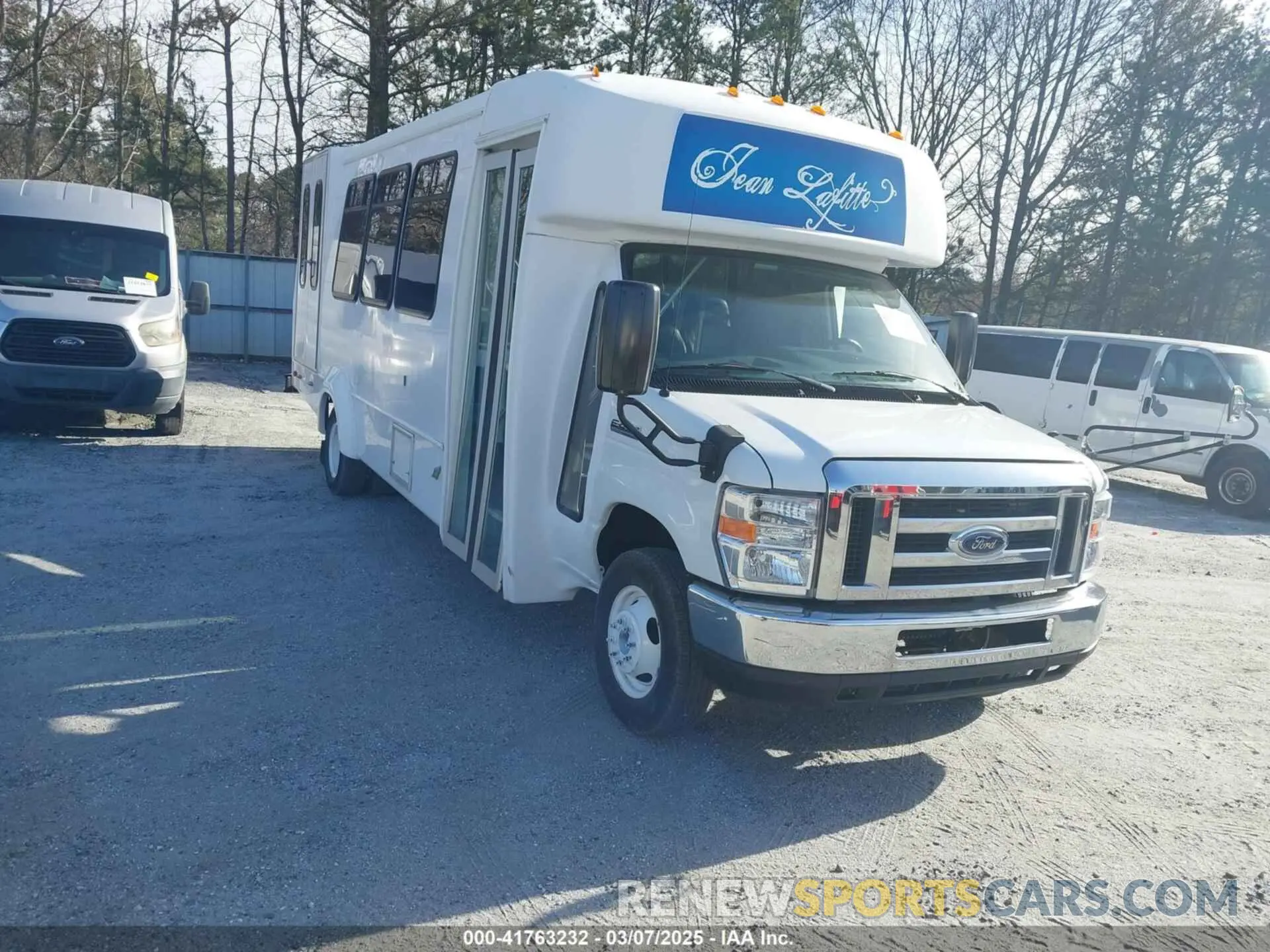 1 fotografías del automóvil dañado 1FDFE4FS9KDC07361 FORD E-450 CUTAWAY 2019