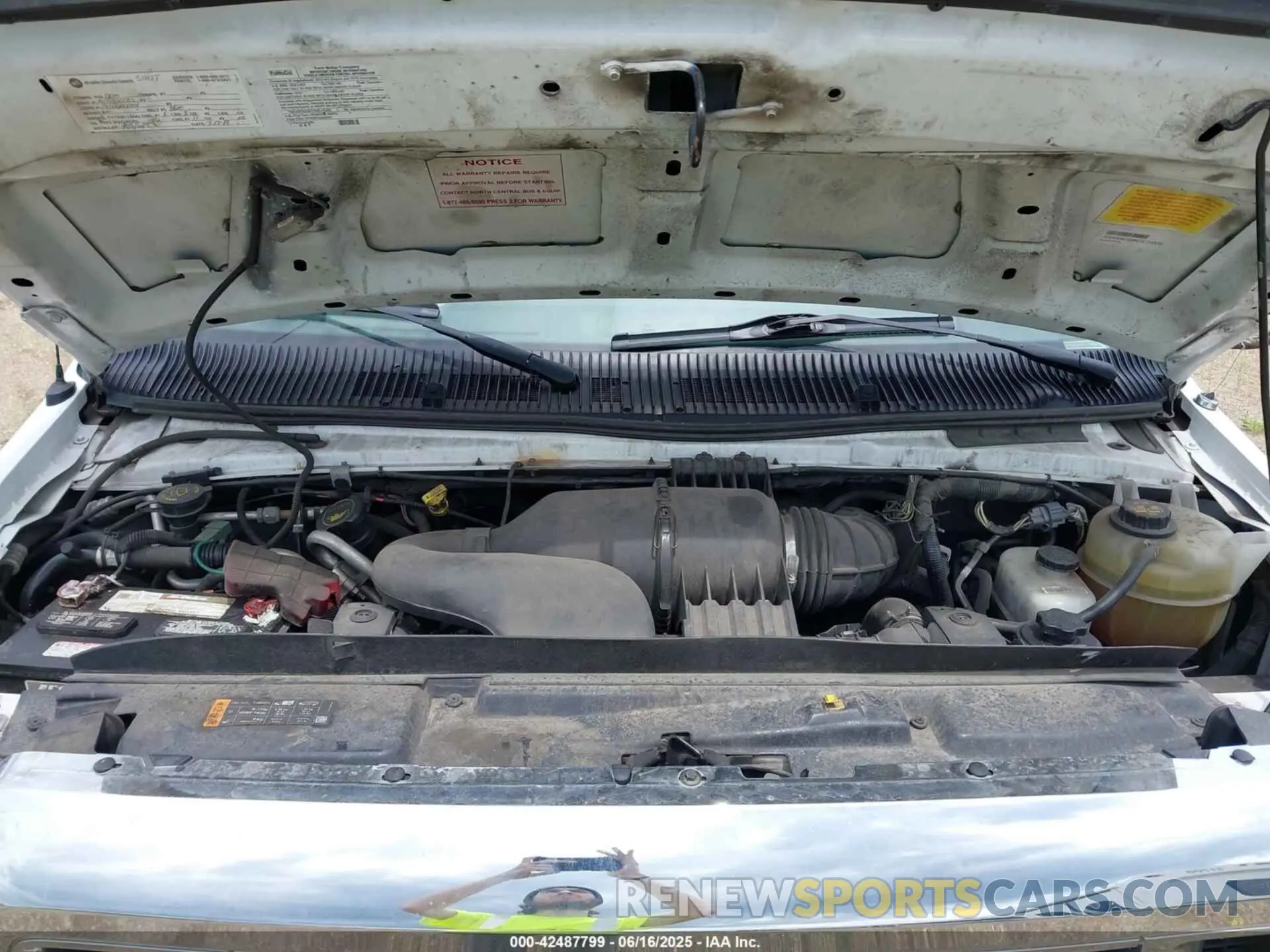 9 fotografías del automóvil dañado 1FDFE4FS9KDC31028 FORD E-450 CUTAWAY 2019