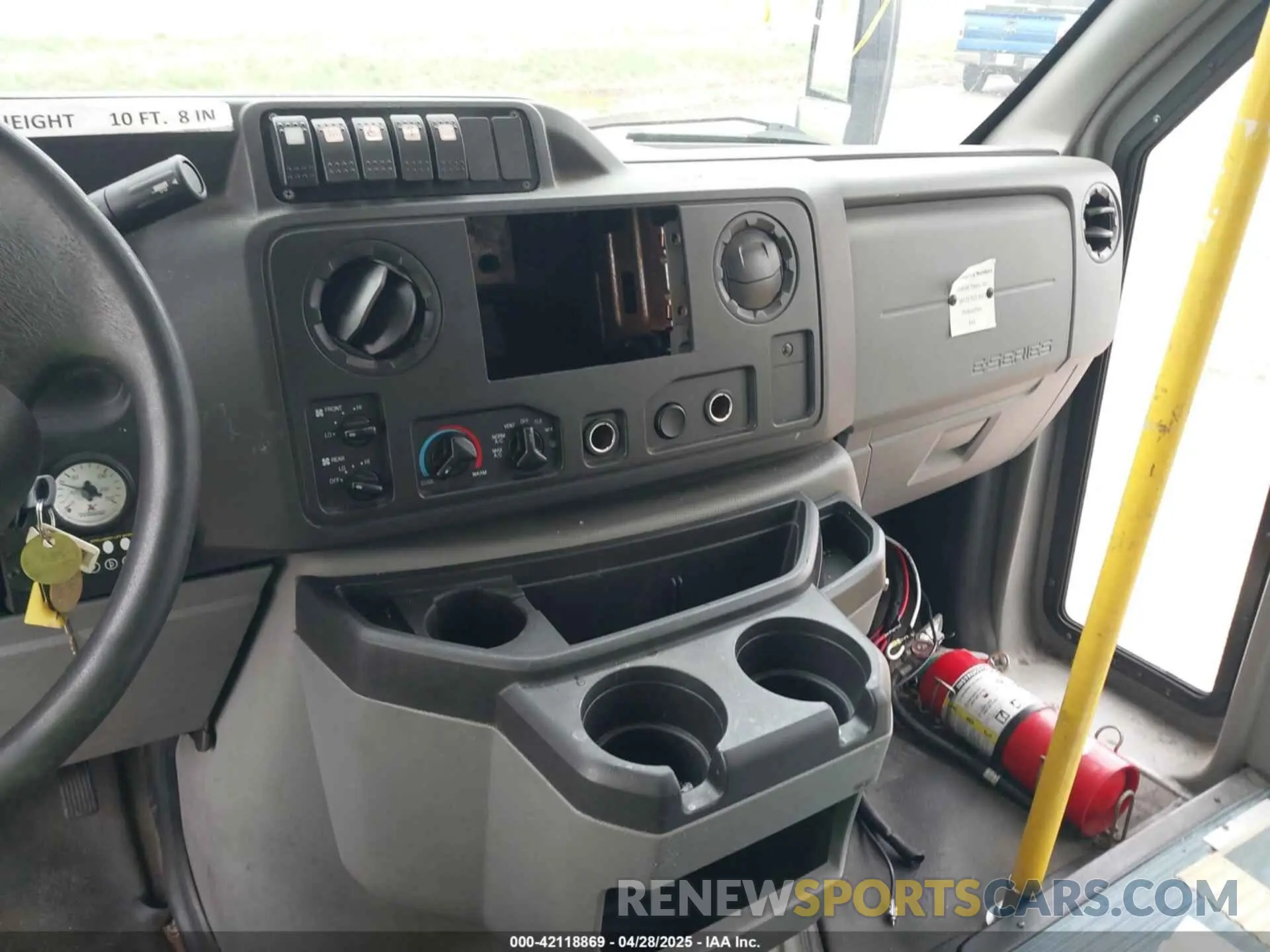 6 fotografías del automóvil dañado 1FDFE4FS9KDC56172 FORD E-450 CUTAWAY 2019