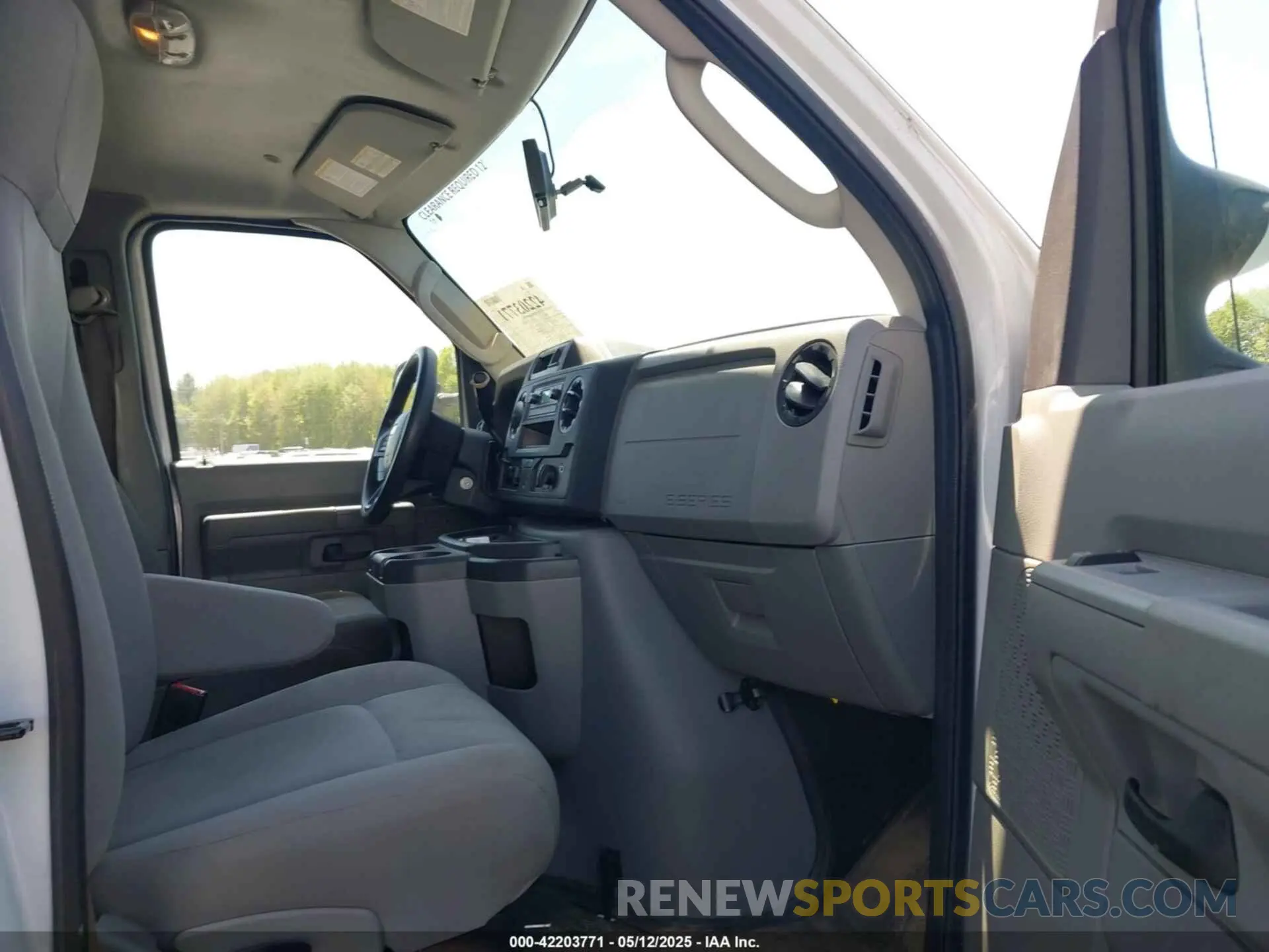 6 fotografías del automóvil dañado 1FDXE4FN9MDC09189 FORD E-450 CUTAWAY 2021