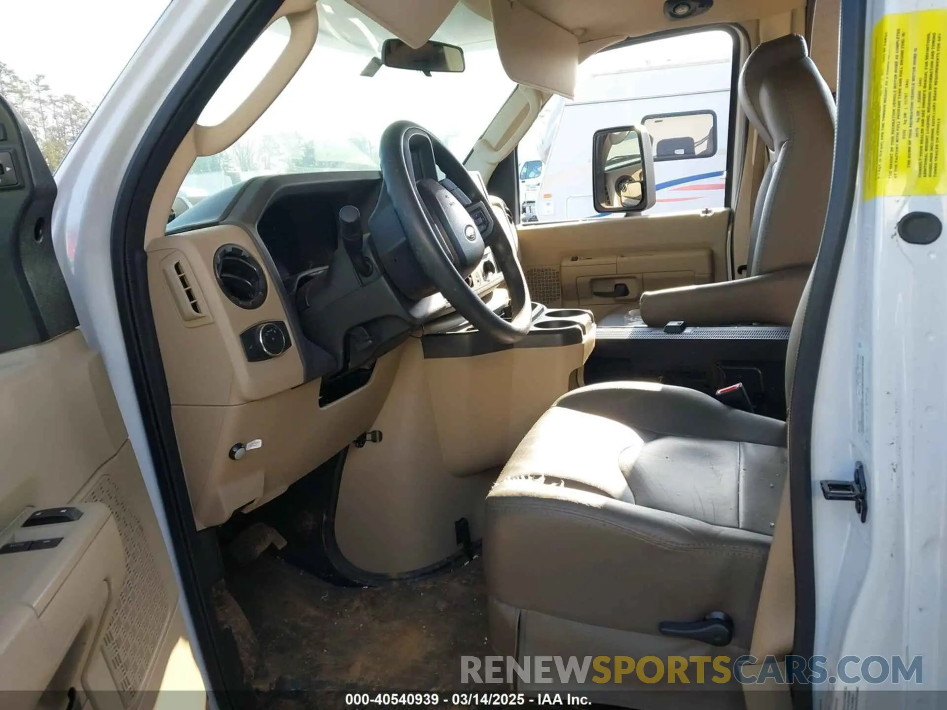 6 fotografías del automóvil dañado 1FDXE4FNXMDC06625 FORD E-450 CUTAWAY 2021