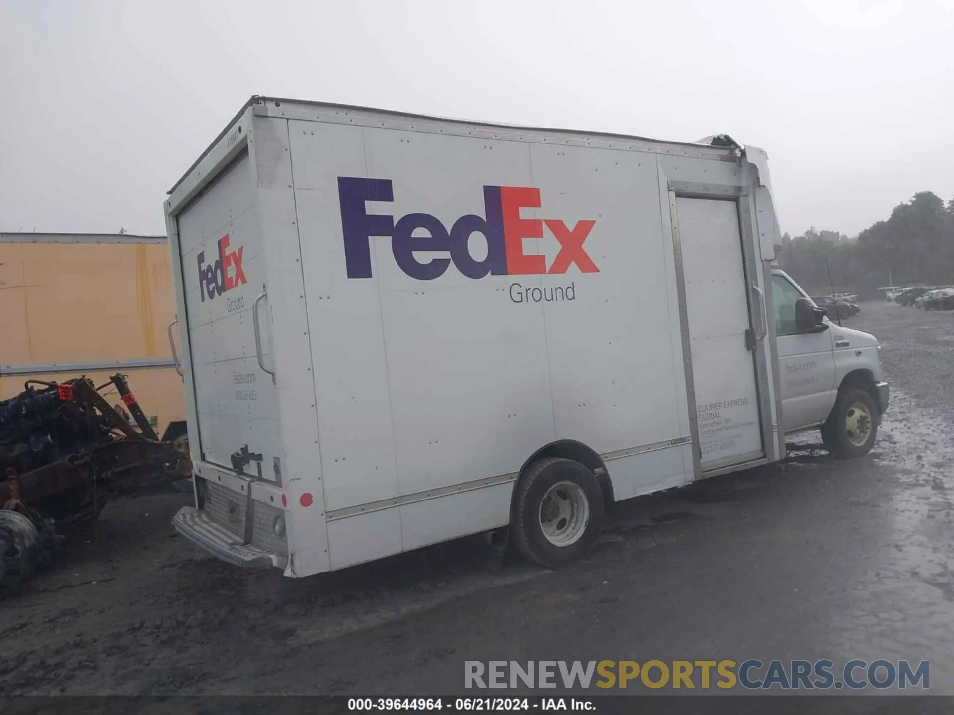 4 fotografías del automóvil dañado 1FDWE4FK7NDC37141 FORD E-450 CUTAWAY 2022