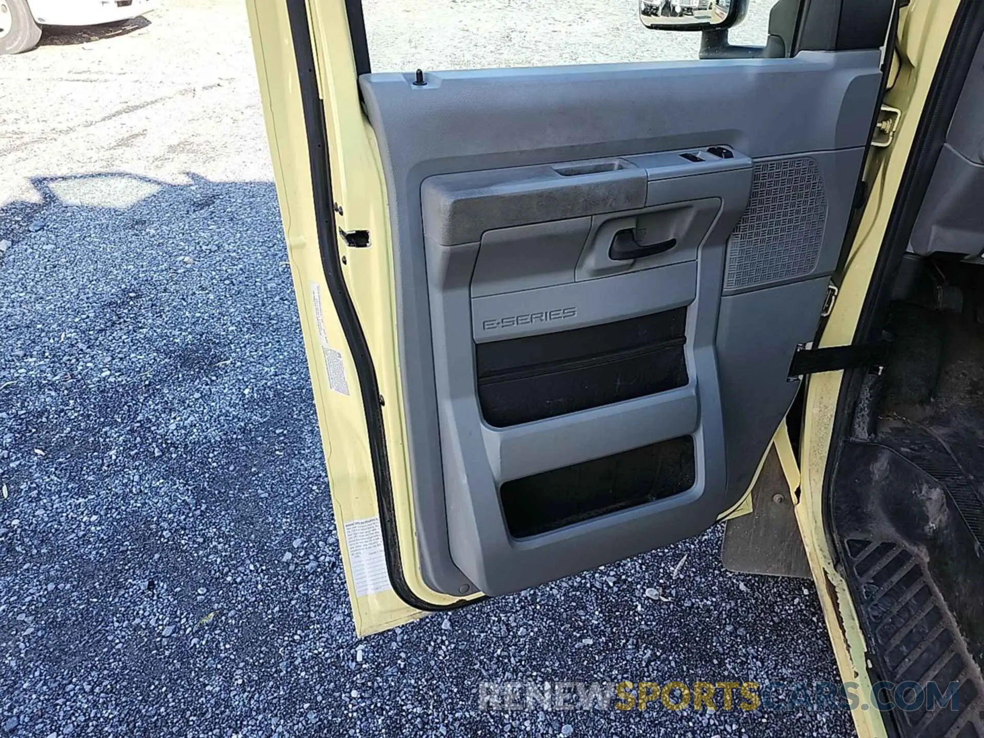 1 fotografías del automóvil dañado 1FDXE4FN0NDC26450 FORD E-450 CUTAWAY 2022