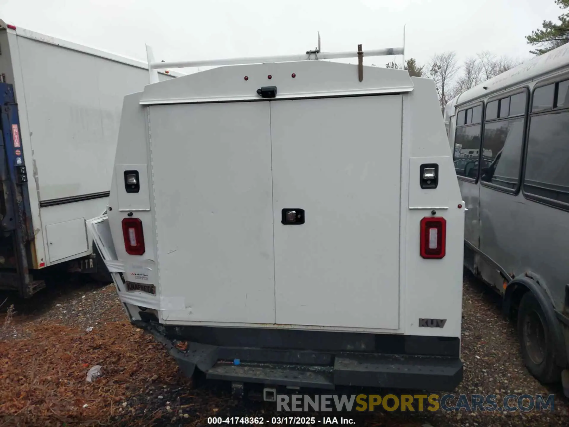 15 fotografías del automóvil dañado 1FDXE4FN1NDC20320 FORD E-450 CUTAWAY 2022