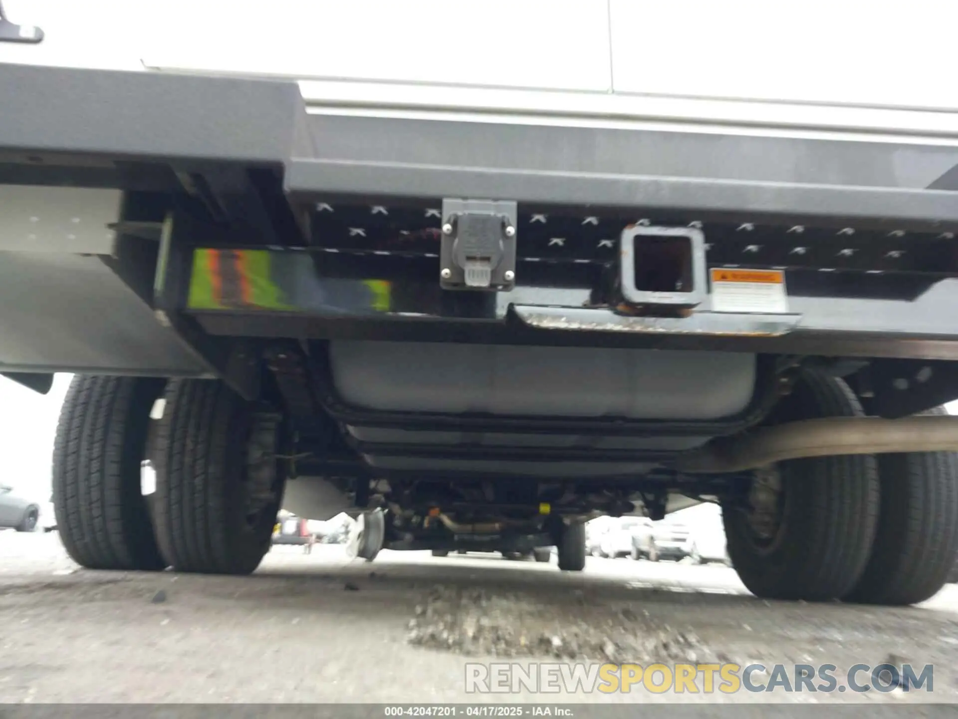20 fotografías del automóvil dañado 1FDXE4FN9PDD25321 FORD E-450 CUTAWAY 2023