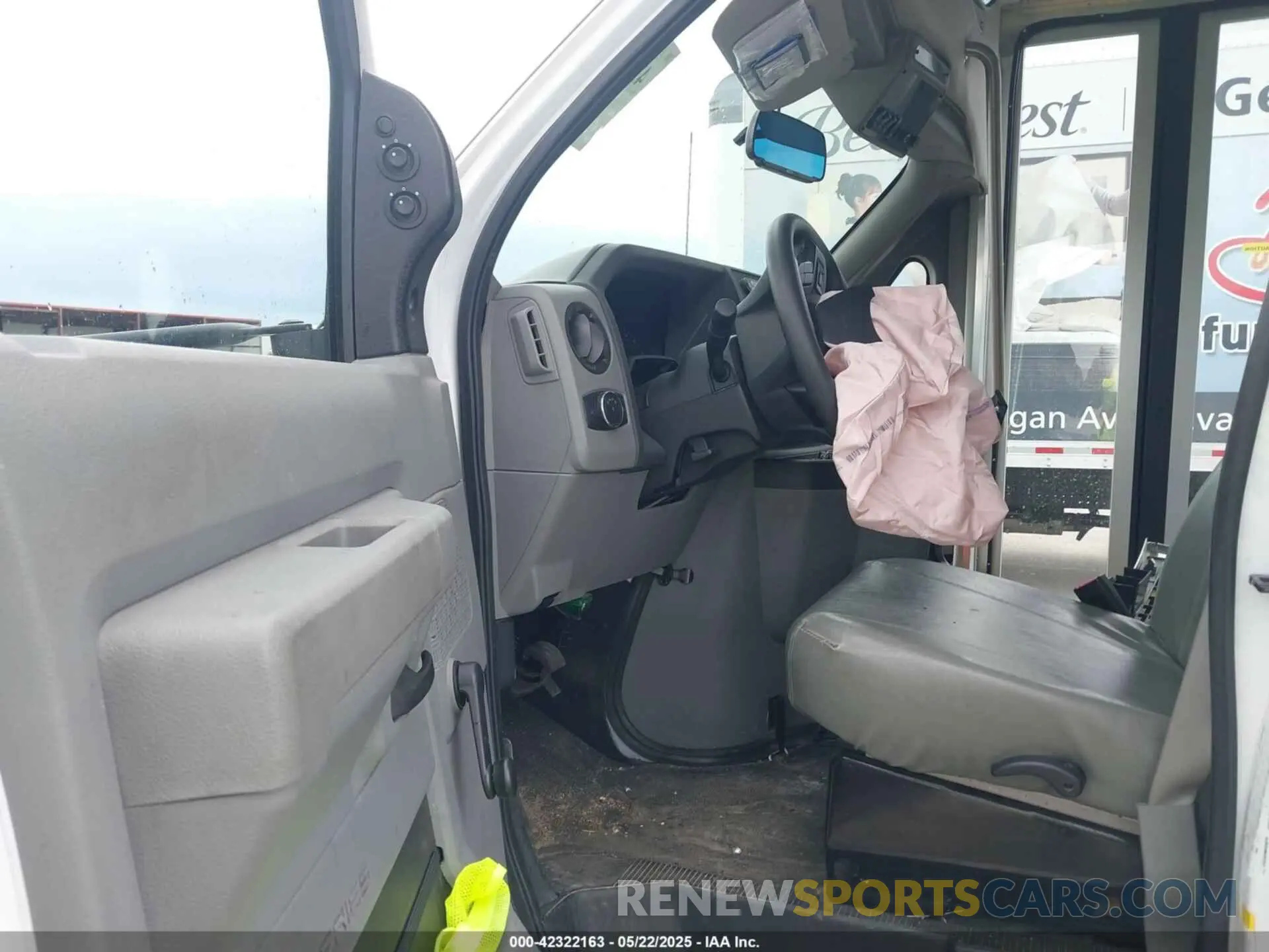 6 fotografías del automóvil dañado 1FDFE4FN8RDD02742 FORD E-450 CUTAWAY 2024
