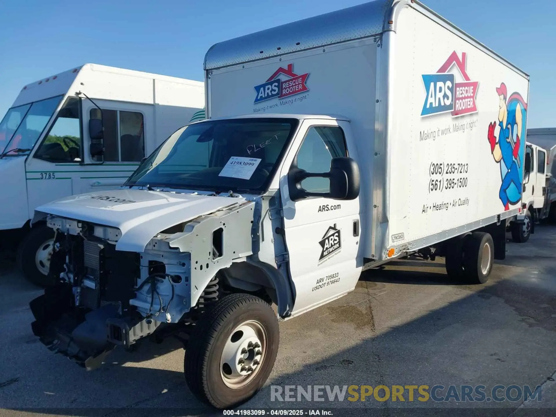 2 fotografías del automóvil dañado 1FDXE4FN9RDD08098 FORD E-450 CUTAWAY 2024