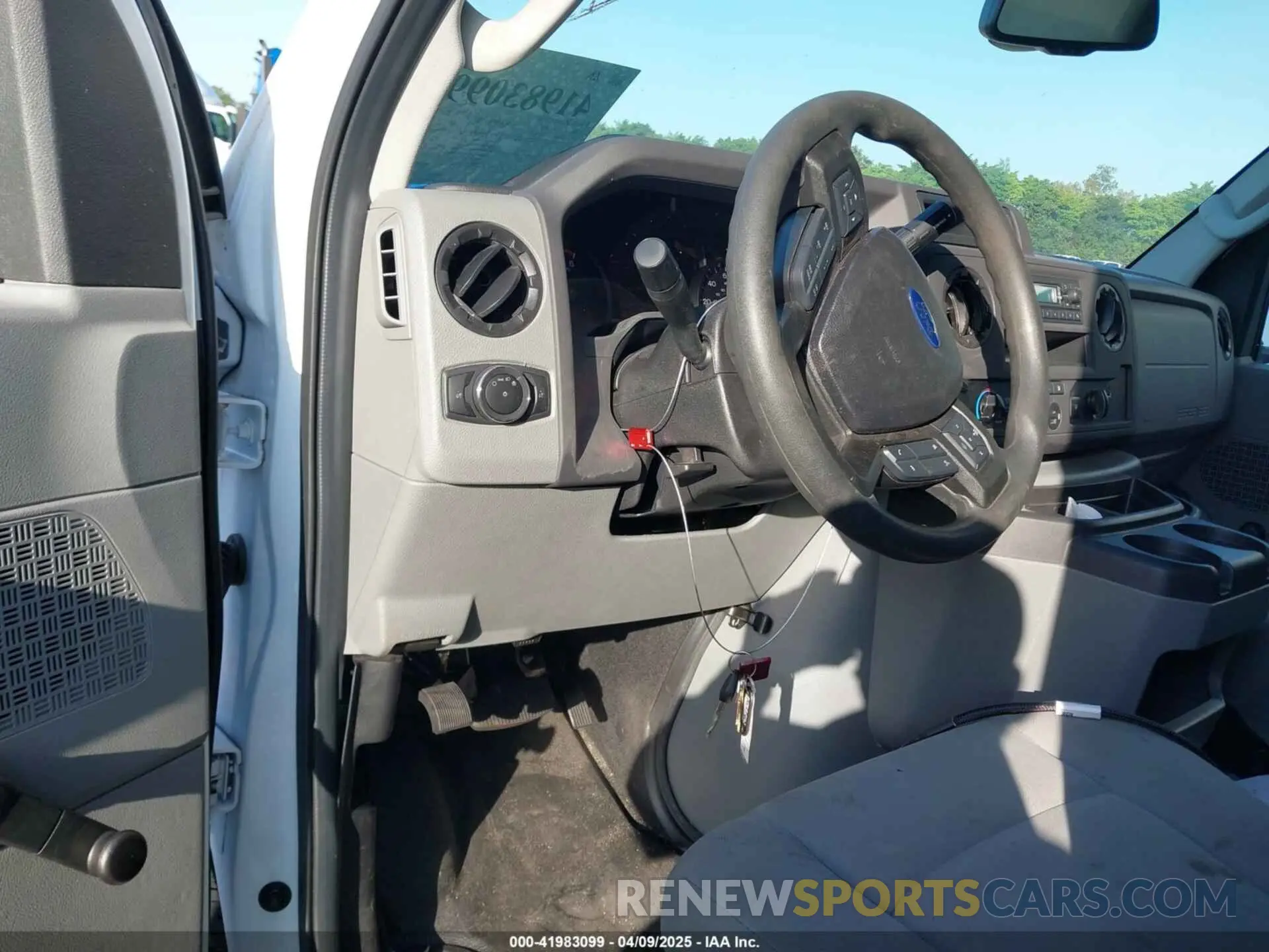 6 fotografías del automóvil dañado 1FDXE4FN9RDD08098 FORD E-450 CUTAWAY 2024