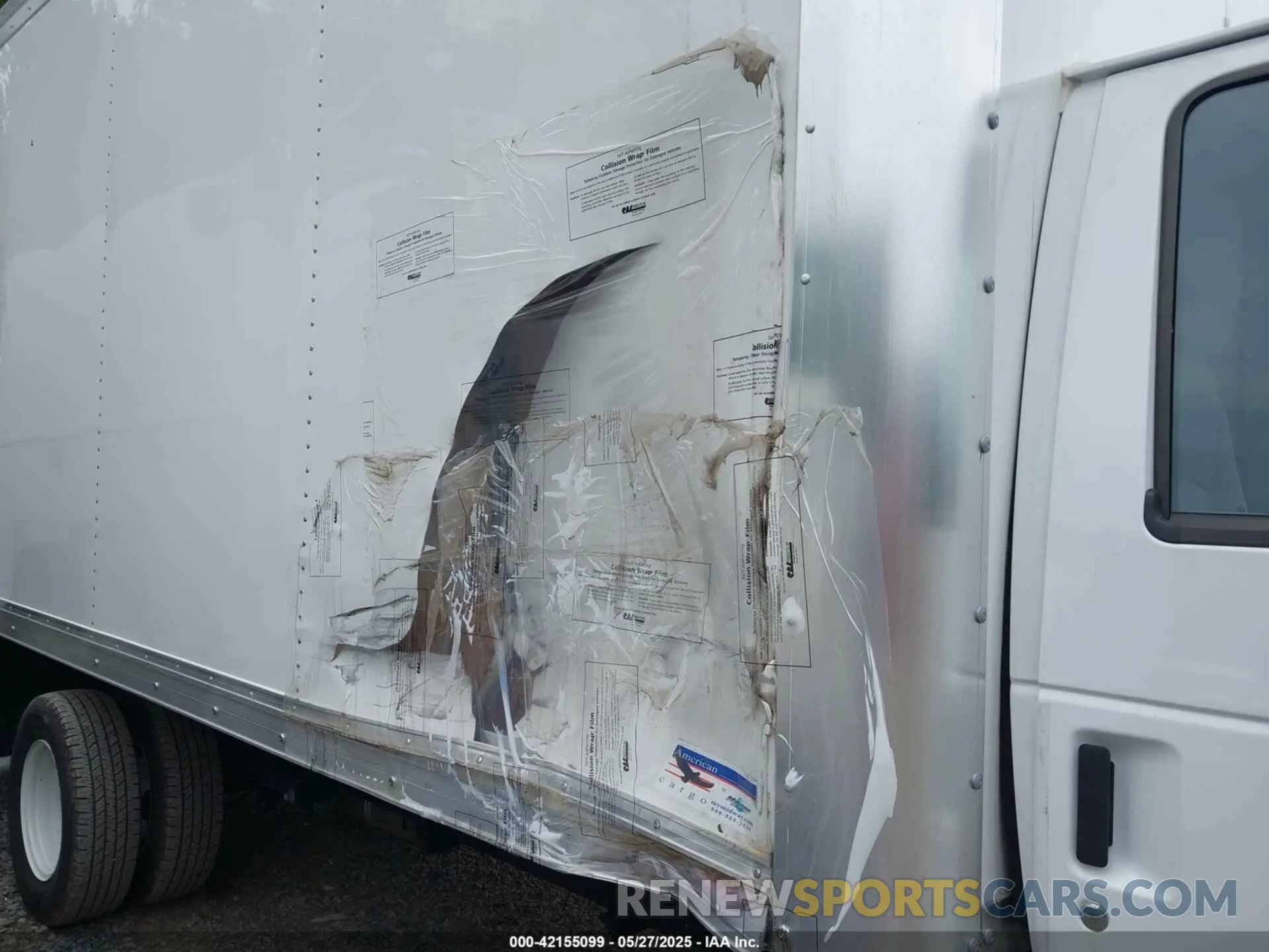 11 fotografías del automóvil dañado 1FDXE4FNXSDD07192 FORD E-450 CUTAWAY 2025
