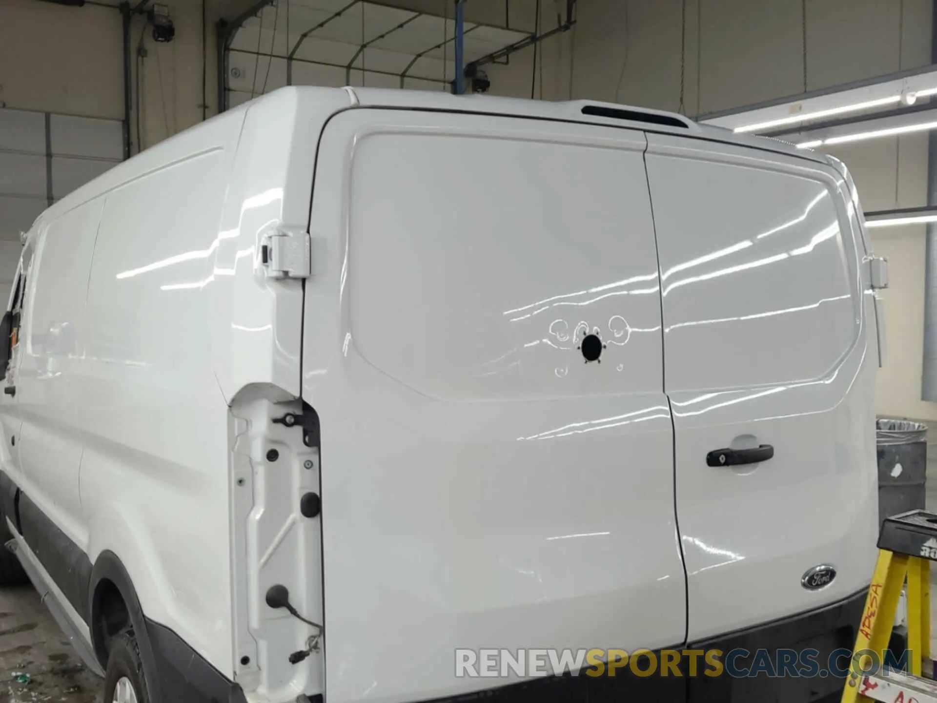 26 fotografías del automóvil dañado 1FTBW1YKXPKA47909 FORD E-TRANSIT-350 2023