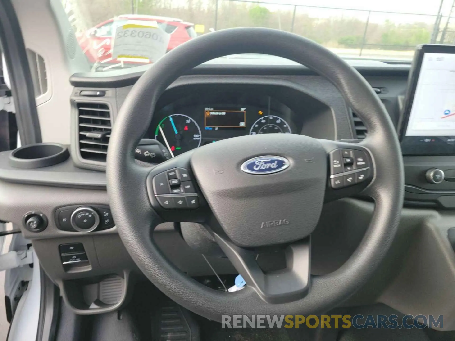 18 fotografías del automóvil dañado 1FTBW1YM6SKA13055 FORD E-TRANSIT-350 2025