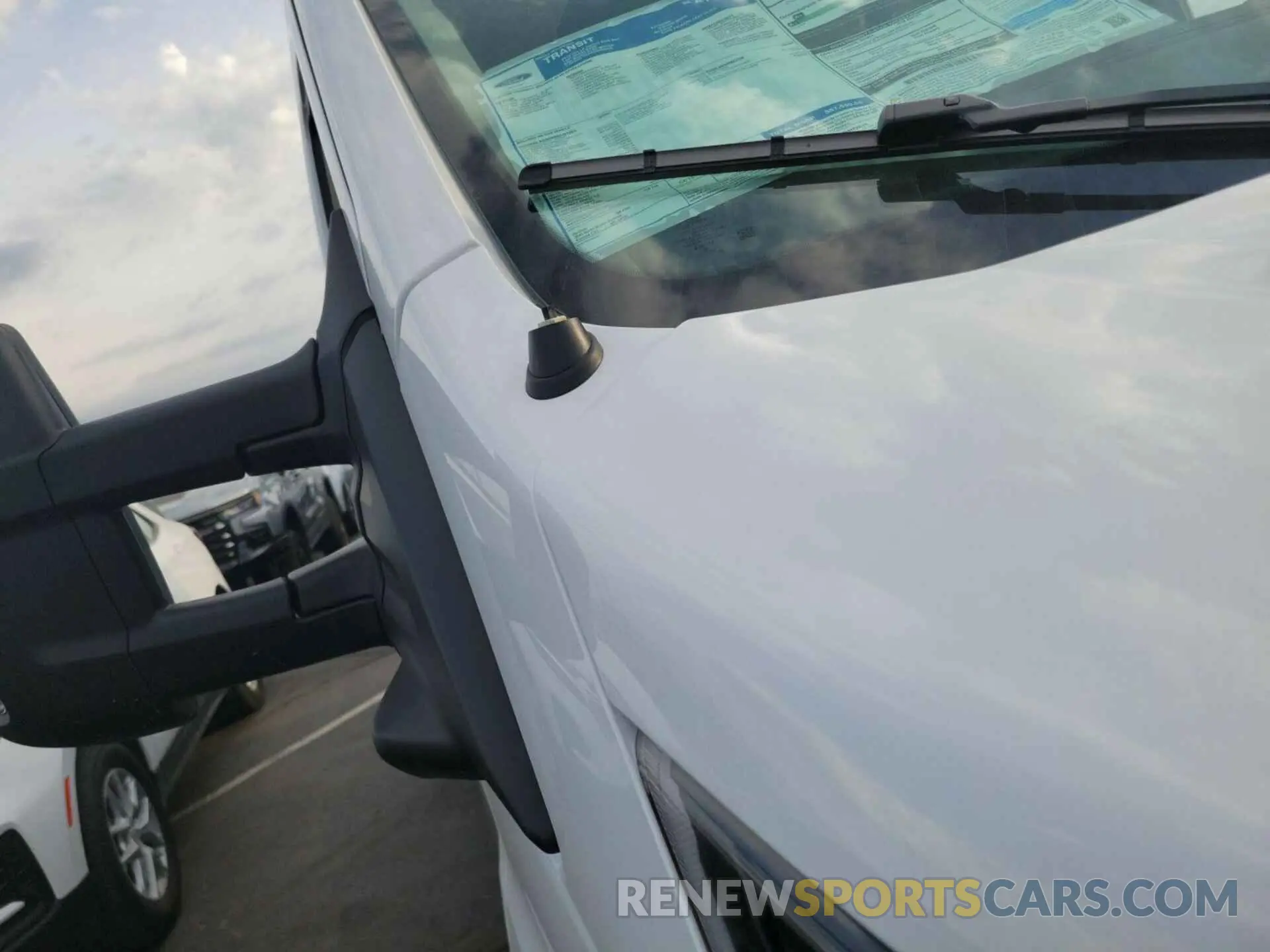 8 fotografías del automóvil dañado 1FTBW1YM6SKA13055 FORD E-TRANSIT-350 2025