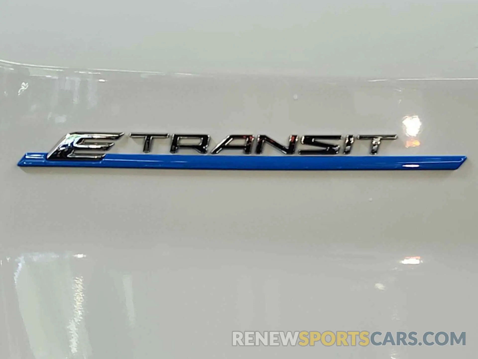 13 fotografías del automóvil dañado 1FTBW1YM7SKA12917 FORD E-TRANSIT-350 2025