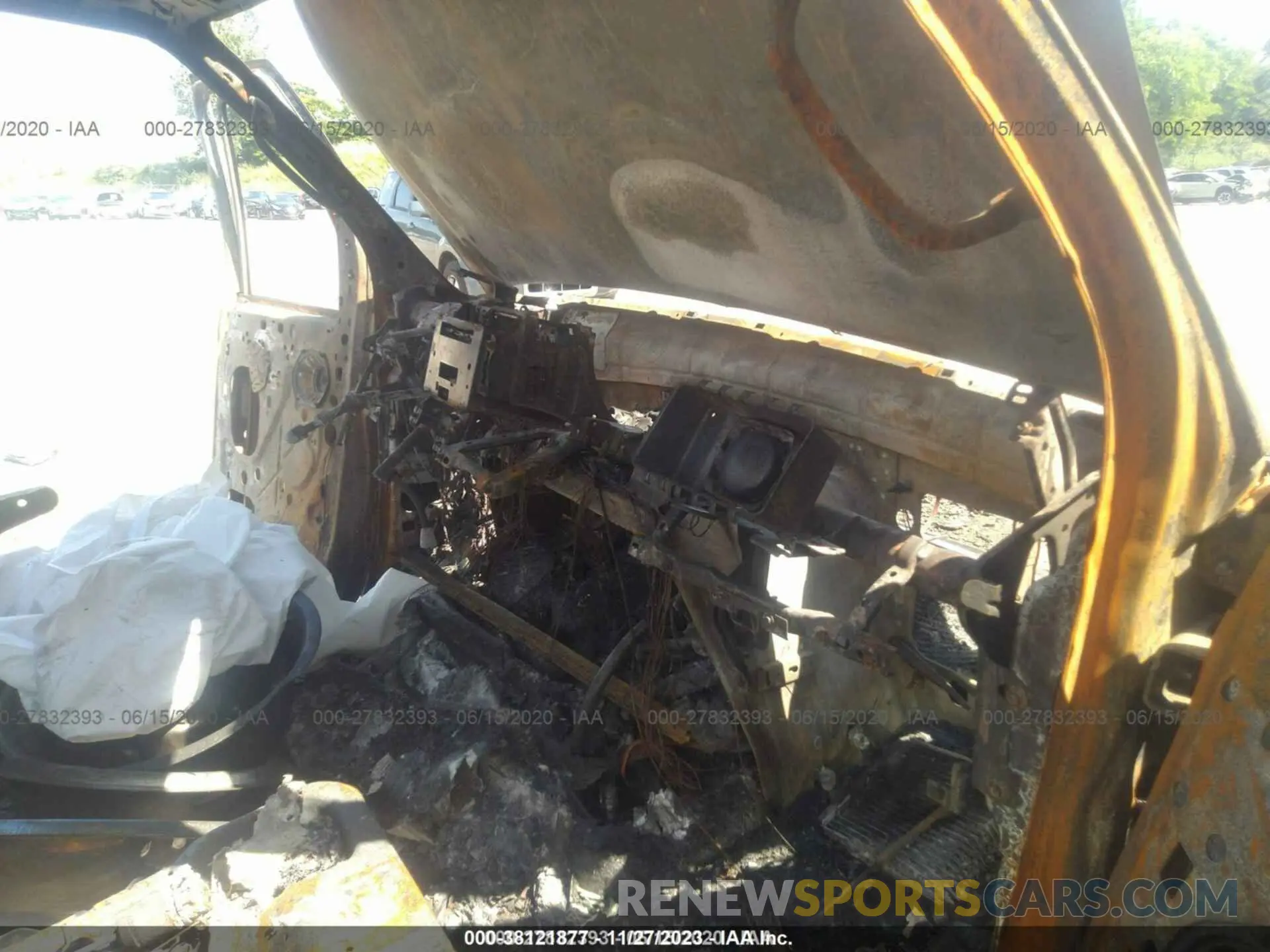 5 fotografías del automóvil dañado 1fdwe3f65kdc35185 FORD ECONOLINE 2019