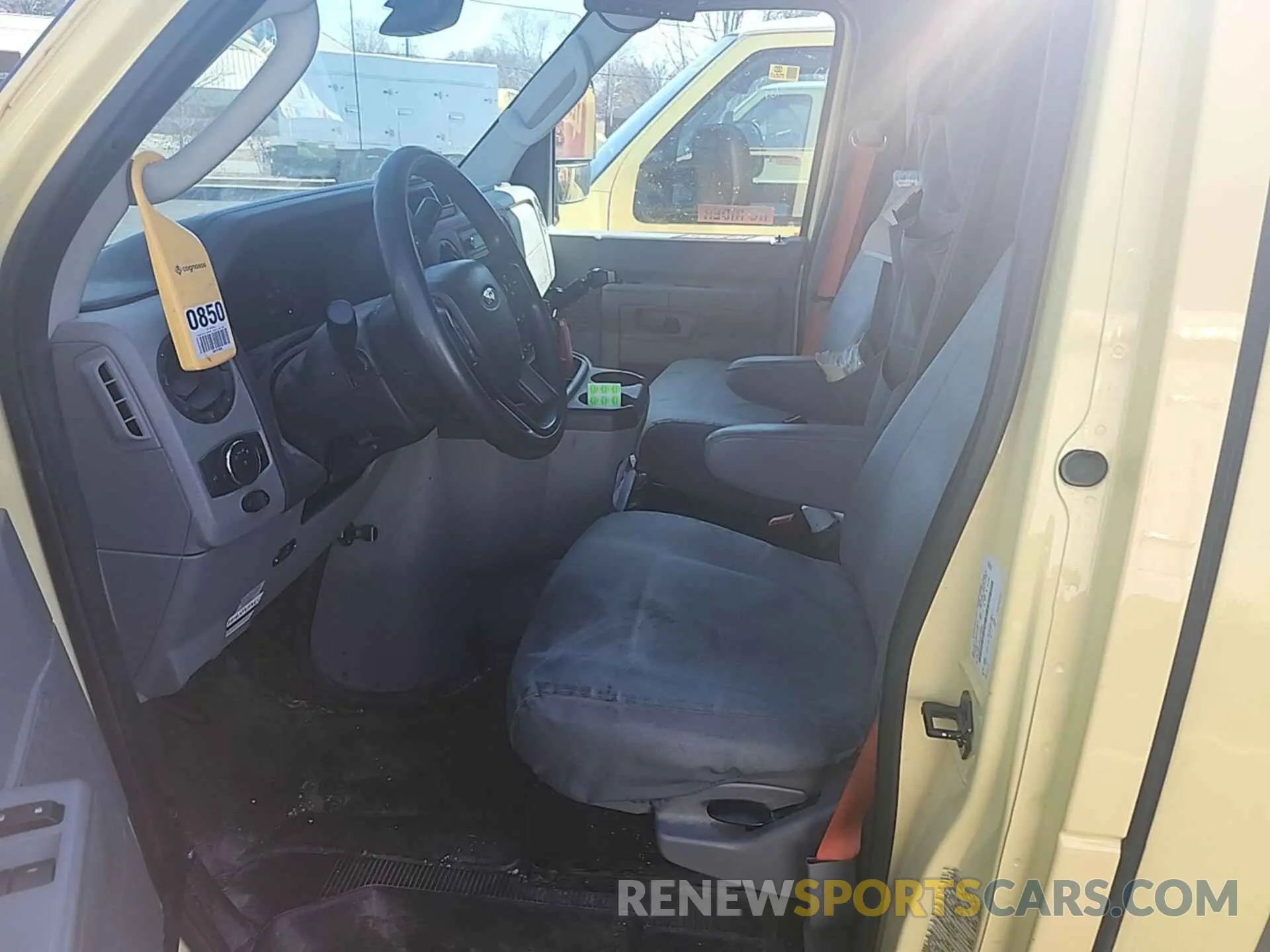 17 fotografías del automóvil dañado 1FDXE4FN7MDC34432 FORD ECONOLINE 2021