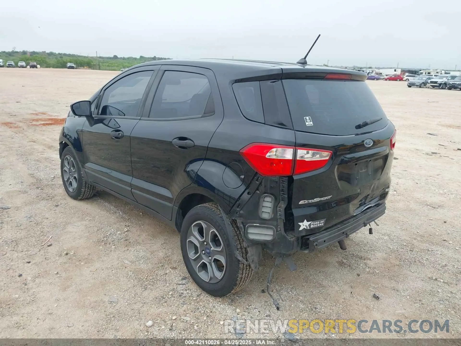 3 fotografías del automóvil dañado MAJ3S2FE4KC288862 FORD ECOSPORT 2019