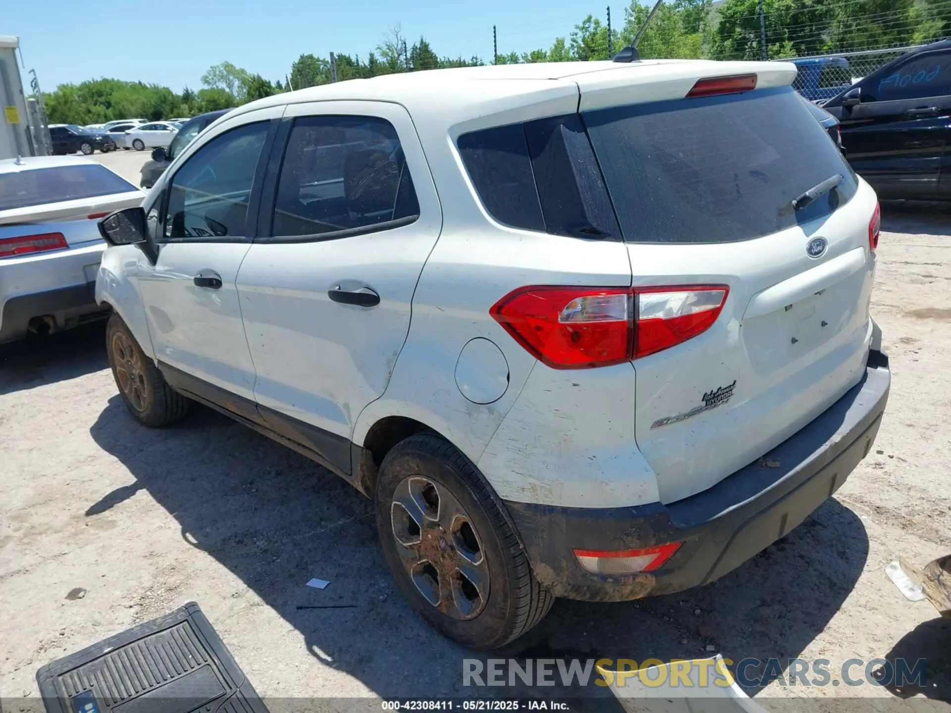 3 fotografías del automóvil dañado MAJ3S2FE6KC305063 FORD ECOSPORT 2019