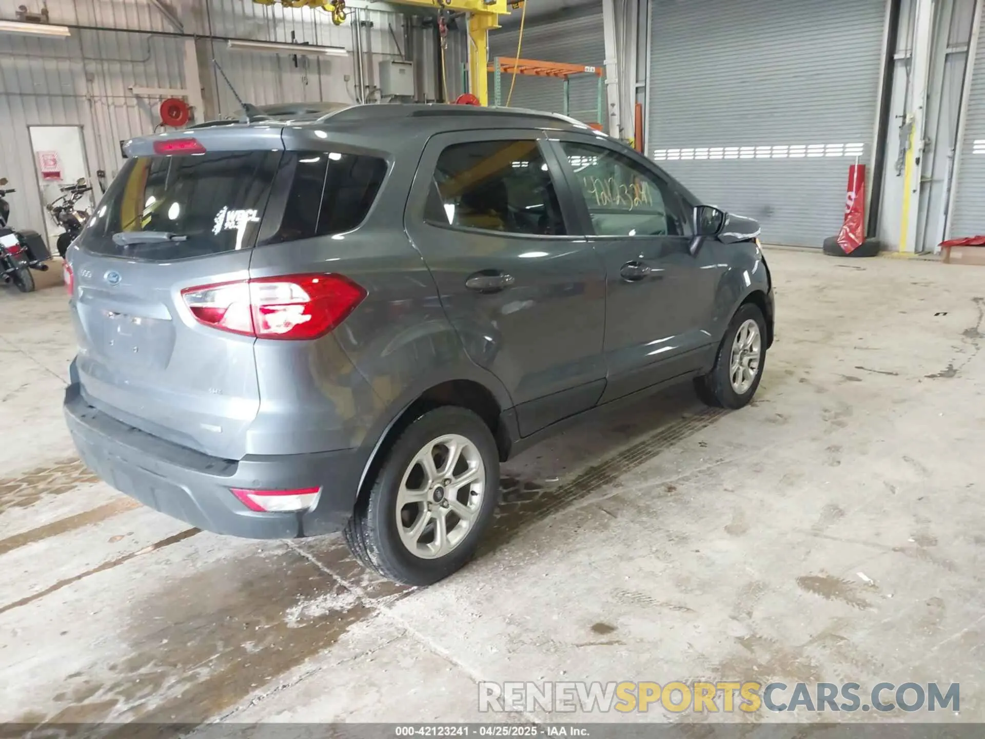 4 fotografías del automóvil dañado MAJ3S2GE0KC303128 FORD ECOSPORT 2019
