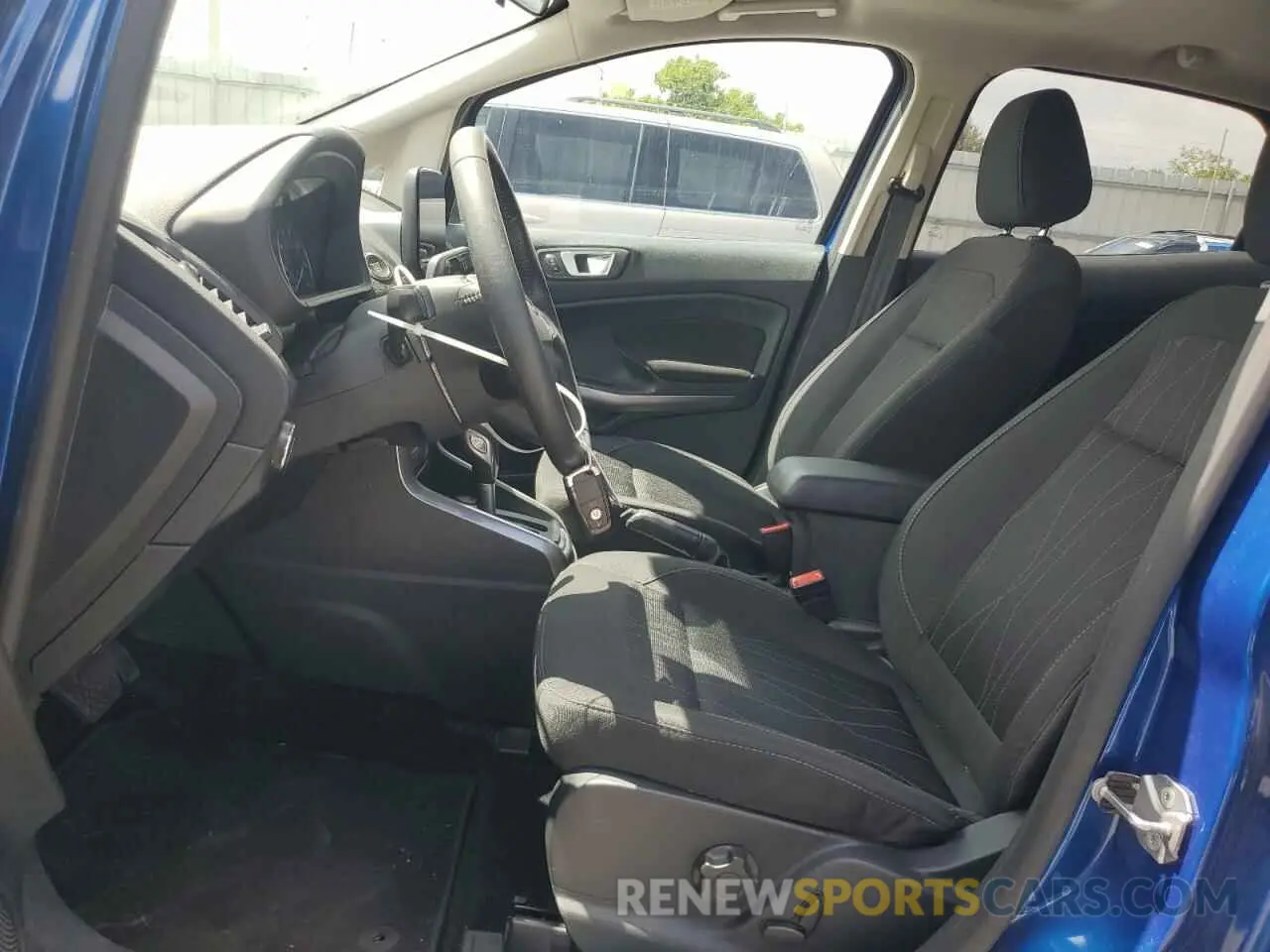 8 fotografías del automóvil dañado MAJ3S2GE1KC307947 FORD ECOSPORT 2019