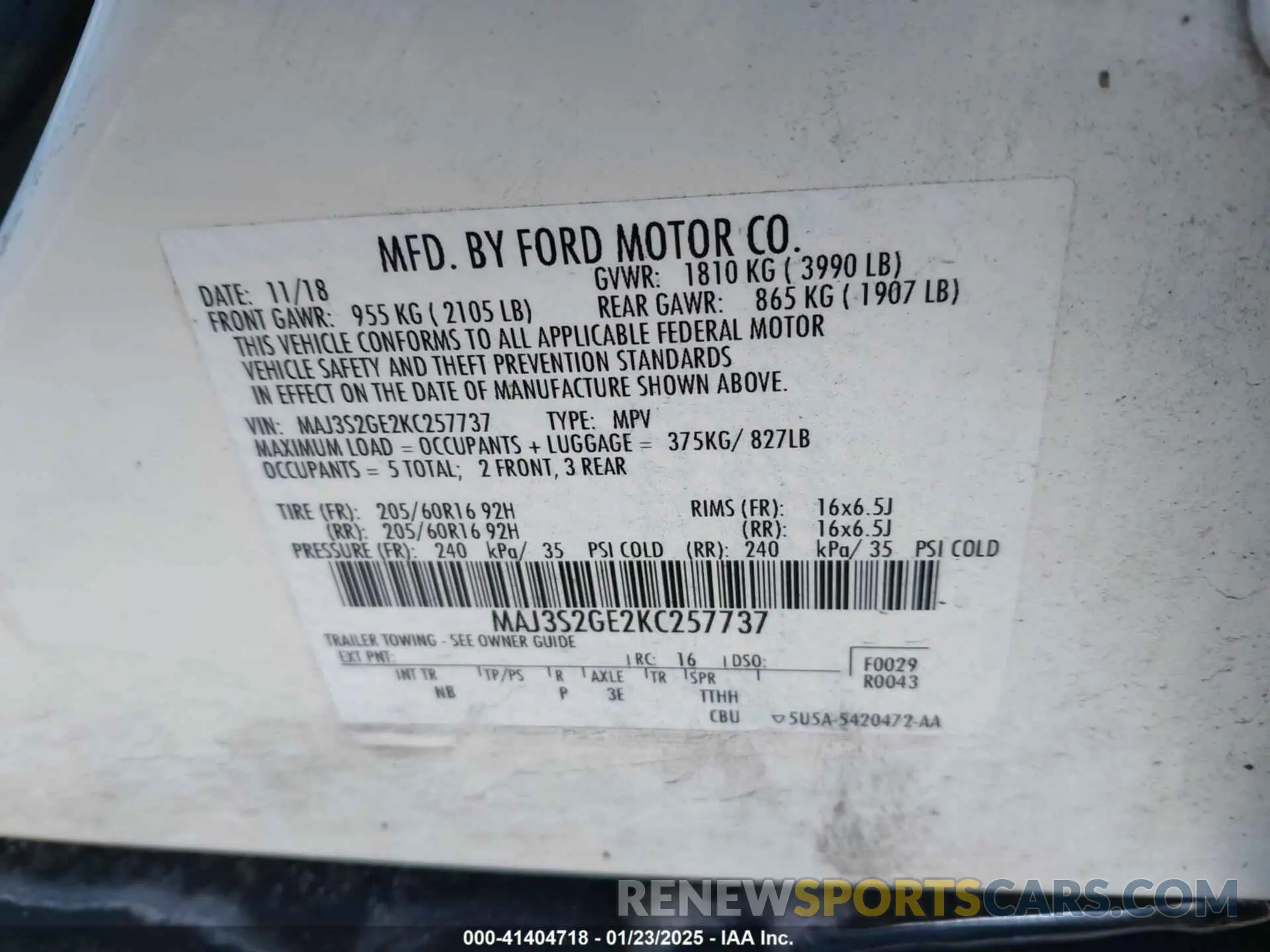 9 fotografías del automóvil dañado MAJ3S2GE2KC257737 FORD ECOSPORT 2019