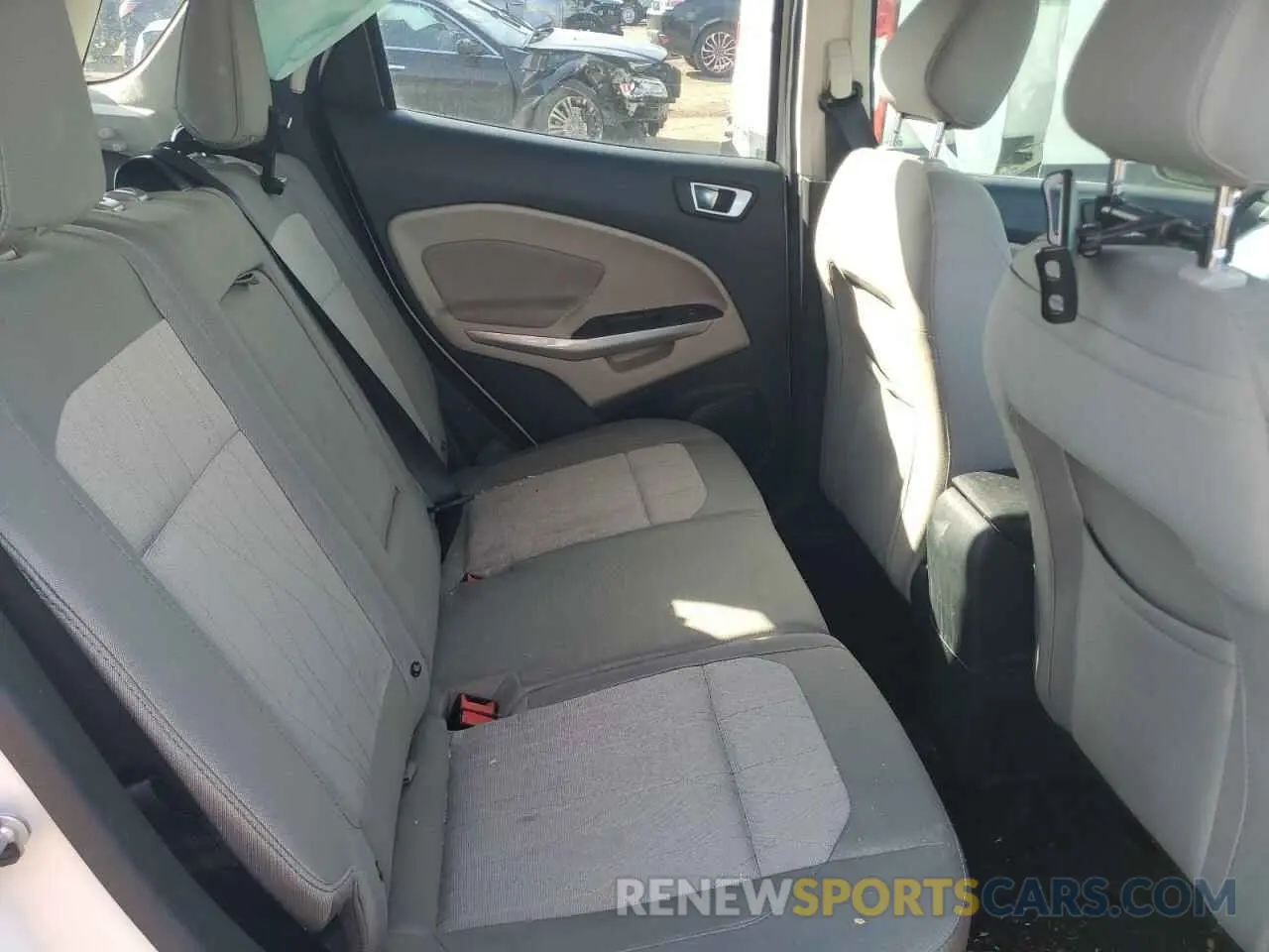 11 fotografías del automóvil dañado MAJ3S2GE2KC258435 FORD ECOSPORT 2019