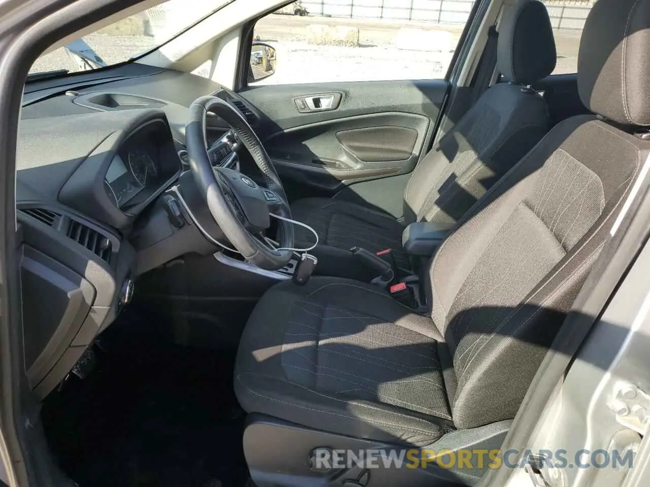 7 fotografías del automóvil dañado MAJ3S2GE2KC277311 FORD ECOSPORT 2019