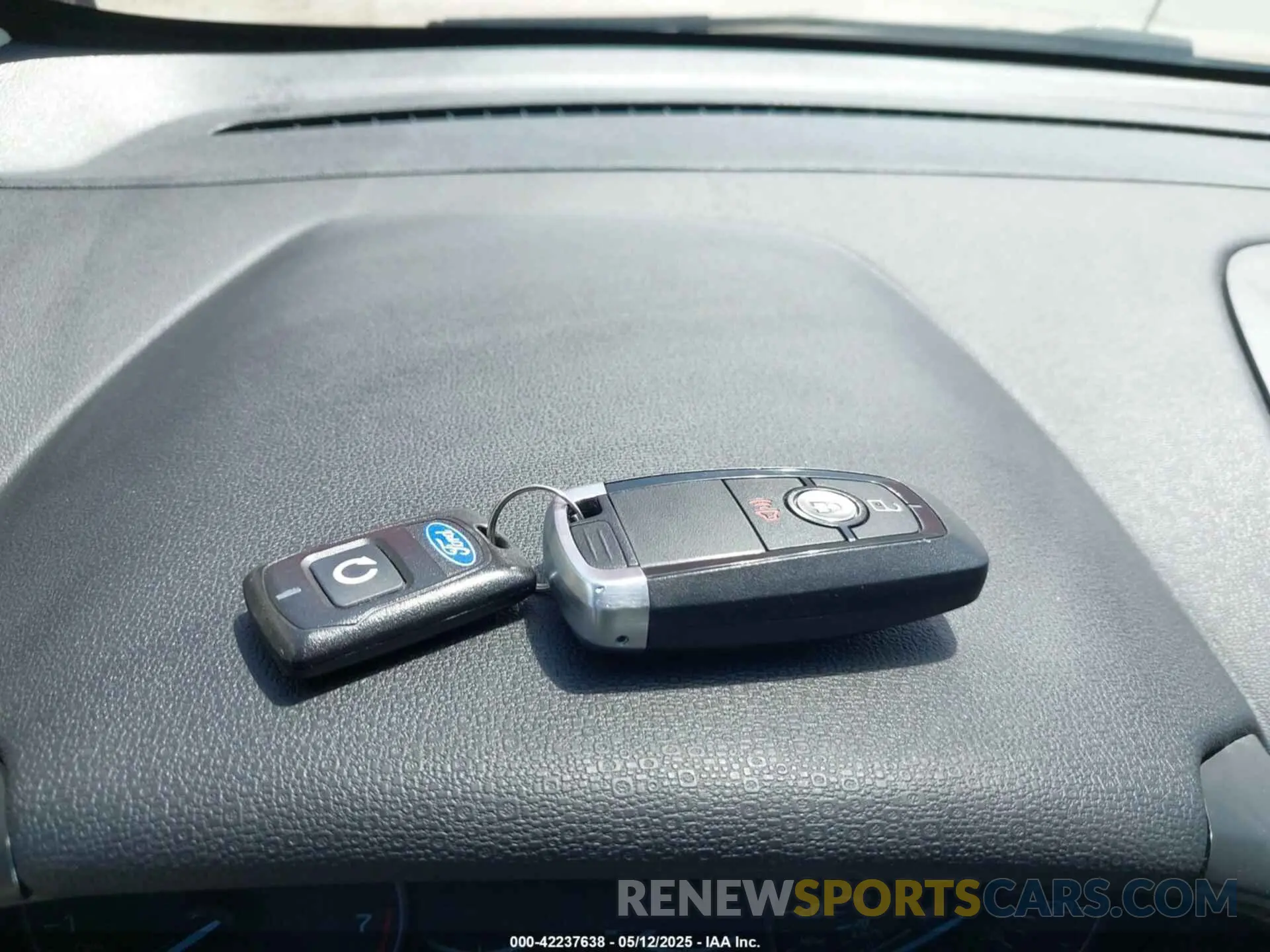 11 fotografías del automóvil dañado MAJ3S2GE2KC304409 FORD ECOSPORT 2019