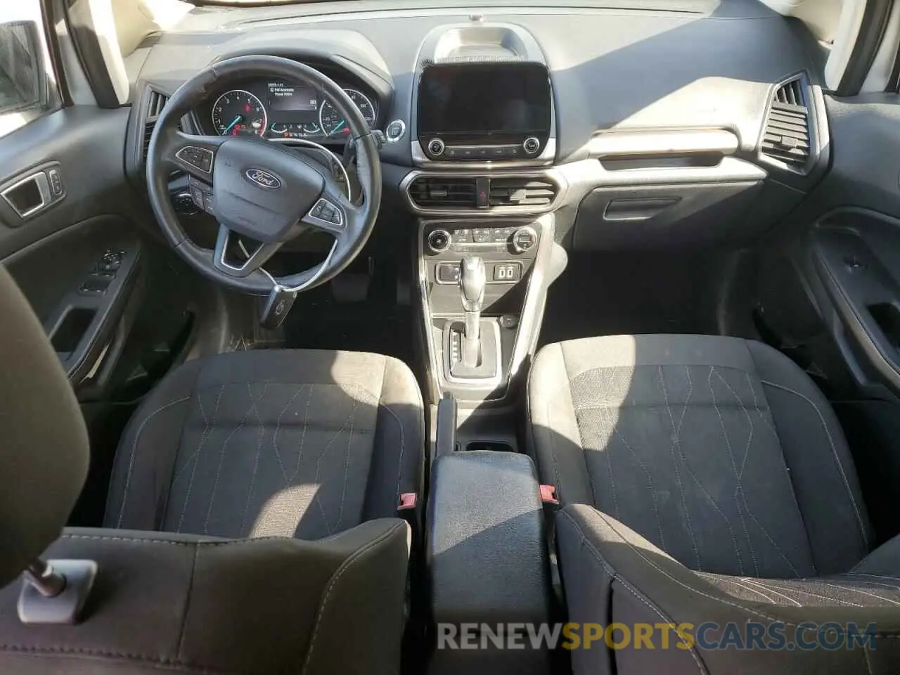 8 fotografías del automóvil dañado MAJ3S2GE2KC308248 FORD ECOSPORT 2019
