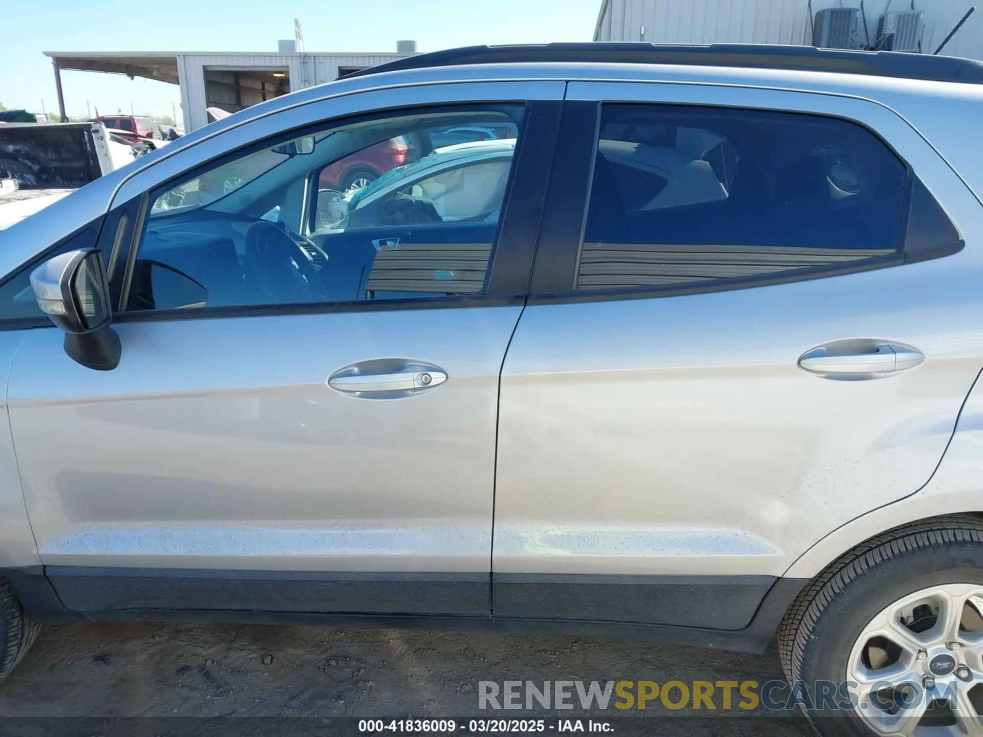 14 fotografías del automóvil dañado MAJ3S2GE3KC269072 FORD ECOSPORT 2019