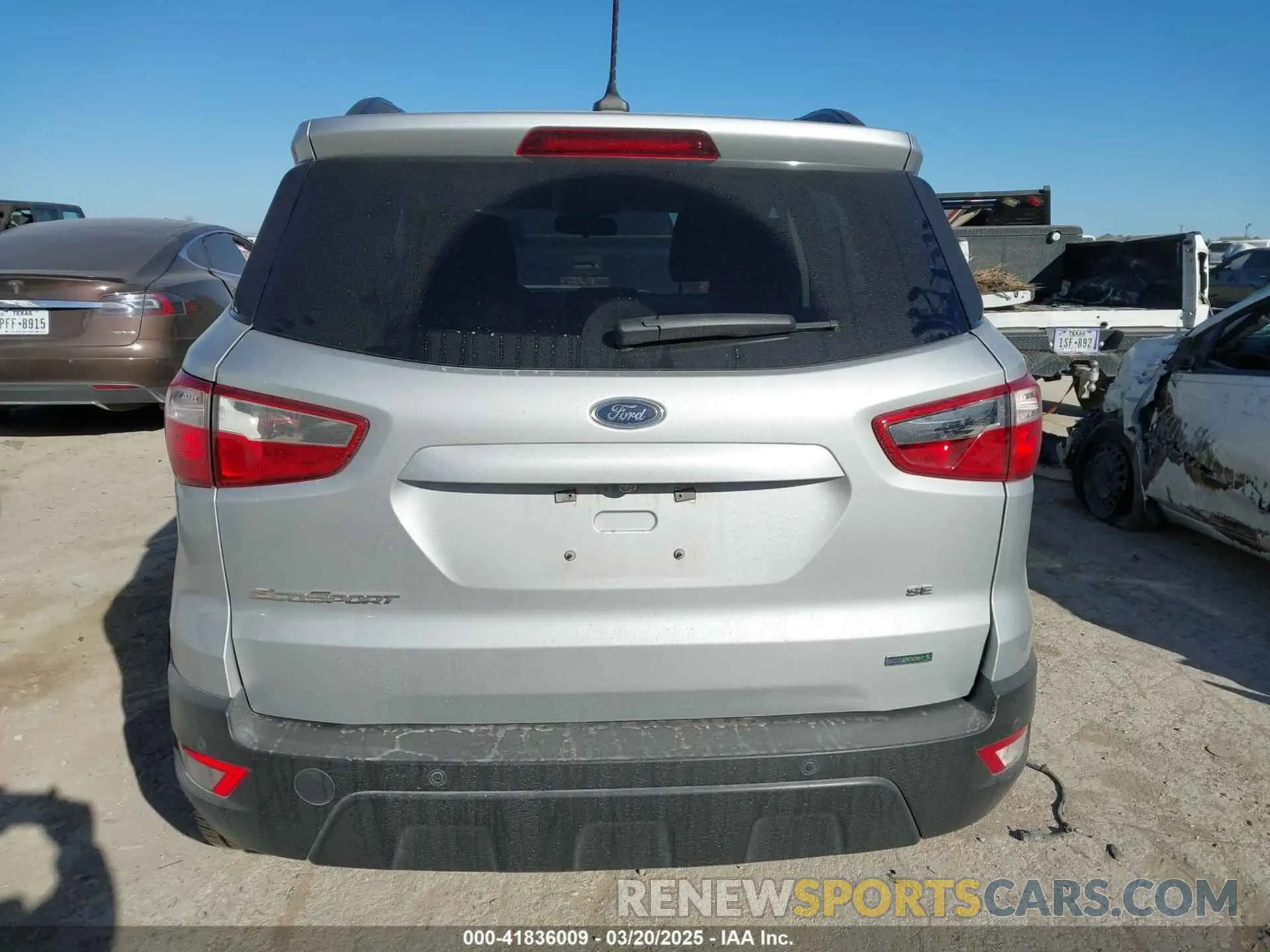 16 fotografías del automóvil dañado MAJ3S2GE3KC269072 FORD ECOSPORT 2019