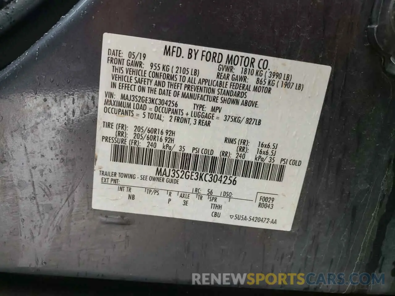 13 fotografías del automóvil dañado MAJ3S2GE3KC304256 FORD ECOSPORT 2019
