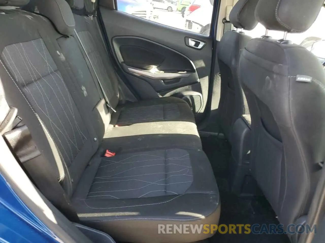 10 fotografías del automóvil dañado MAJ3S2GE4KC285605 FORD ECOSPORT 2019