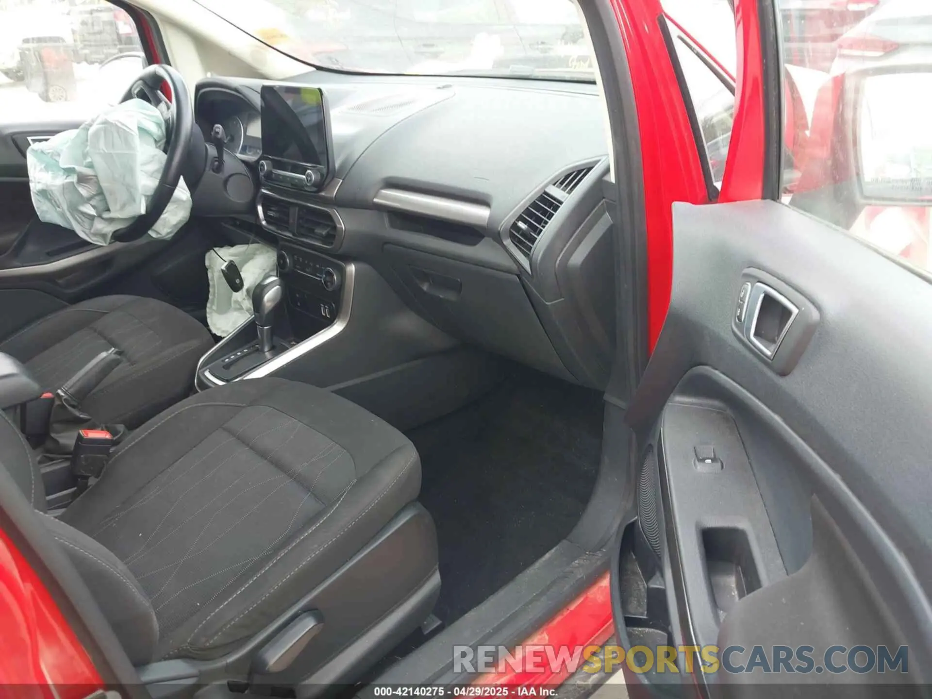 5 fotografías del automóvil dañado MAJ3S2GE4KC306243 FORD ECOSPORT 2019